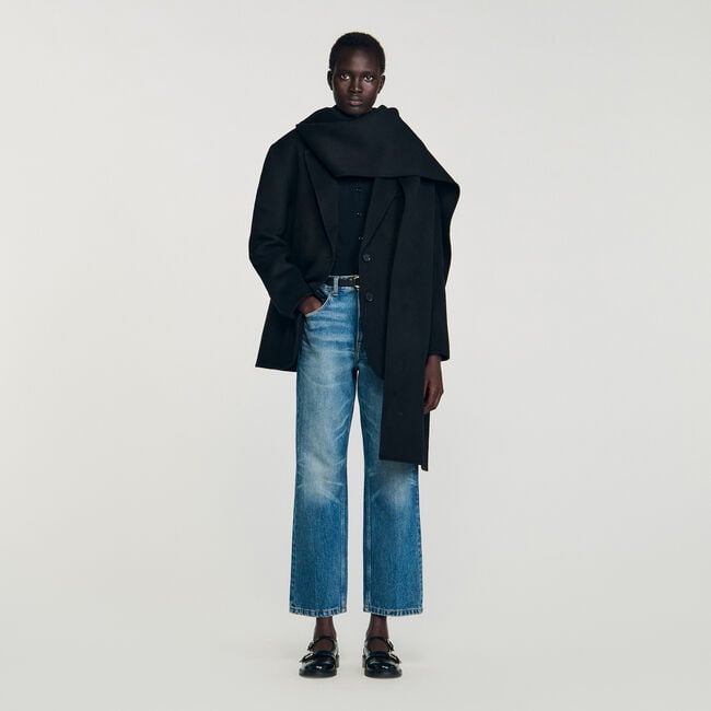 Short coat with integrated scarf