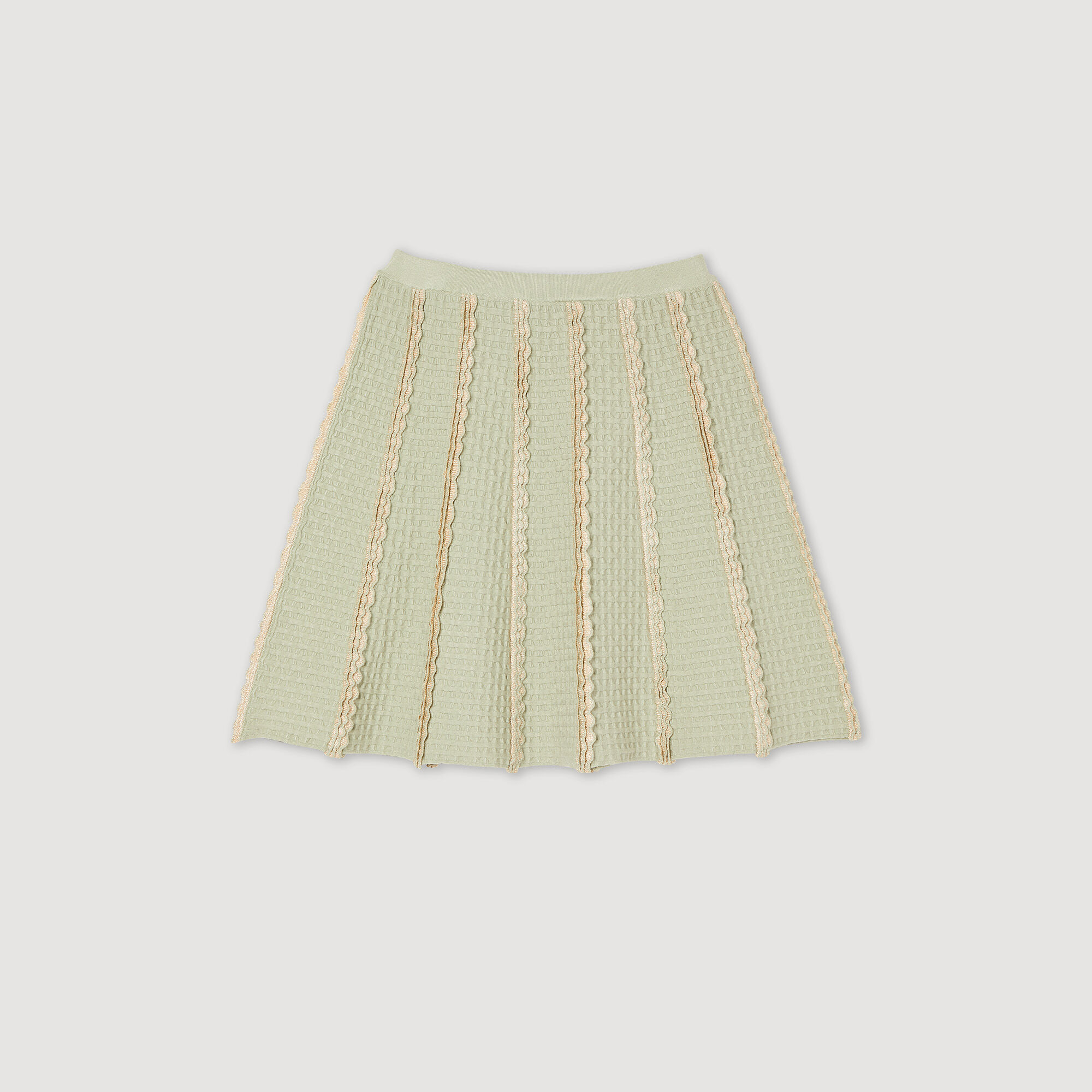 Short knitted skirt