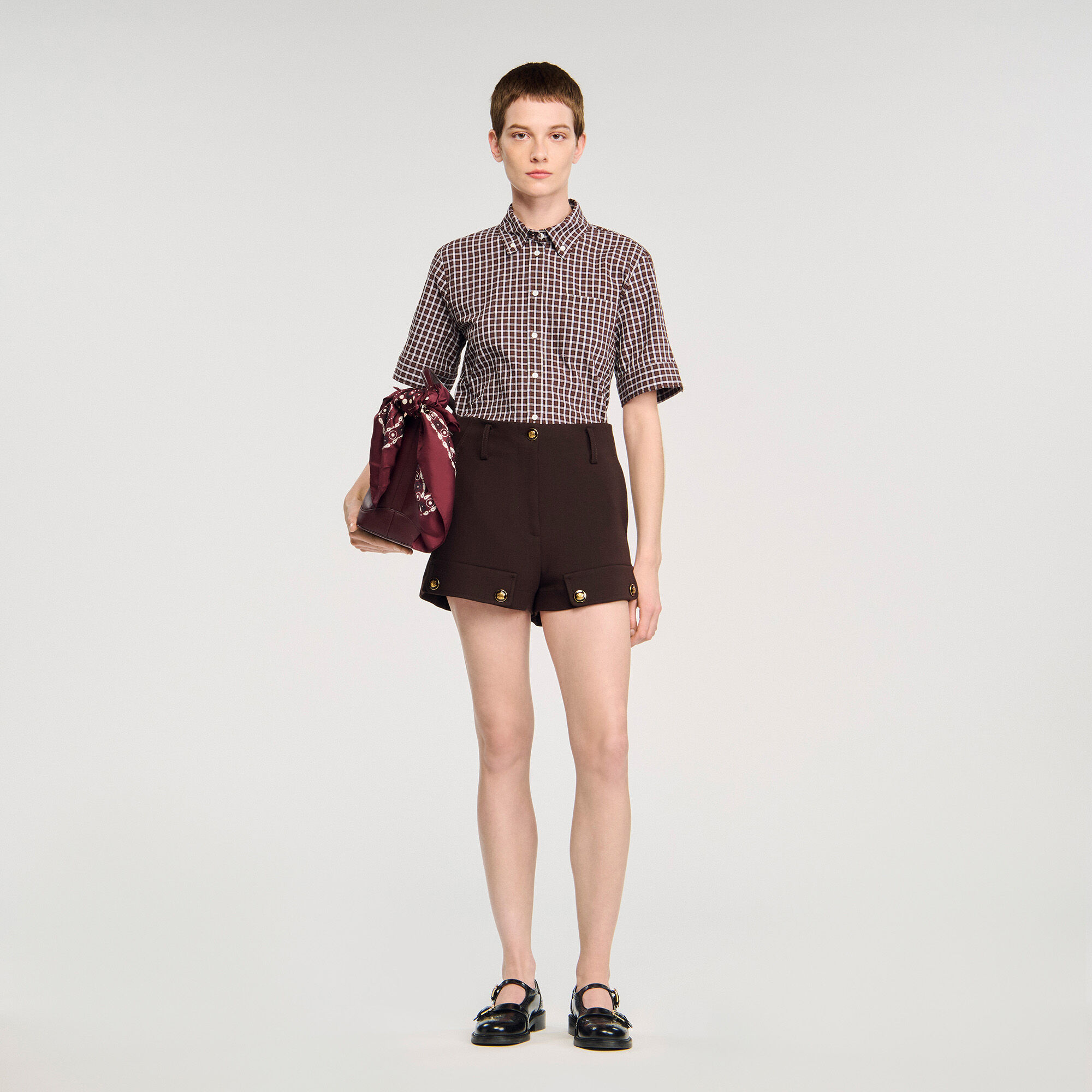 Buttoned carpenter shorts