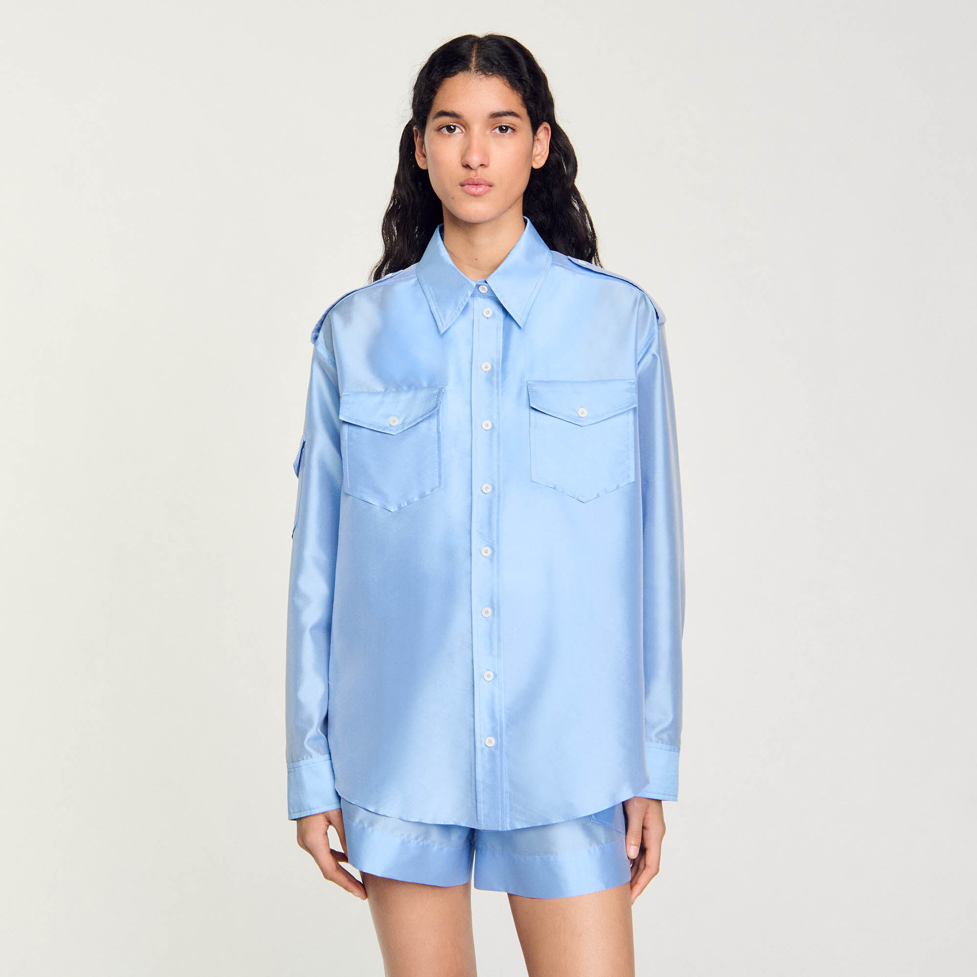 Loose-fit satin shirt