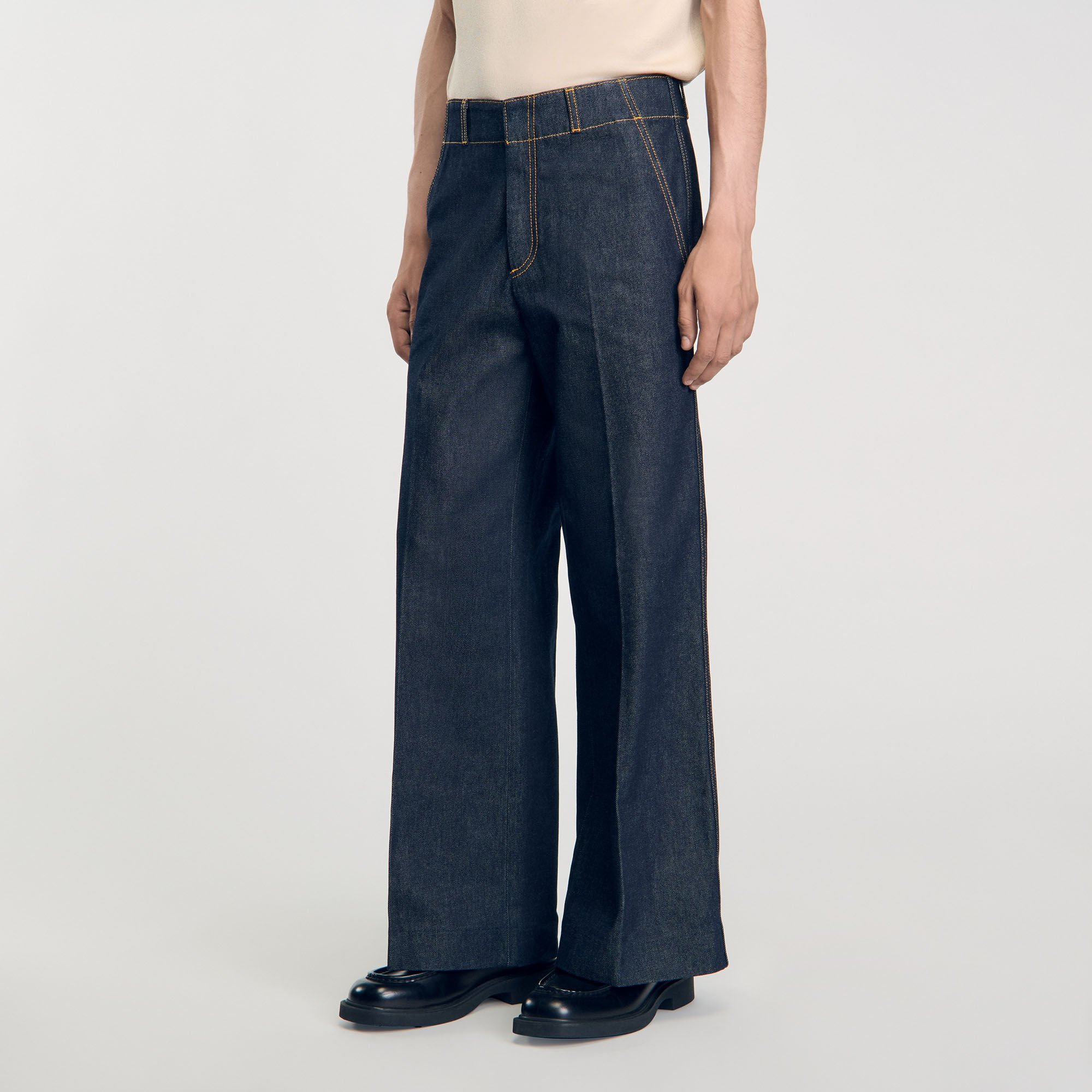 Wide-leg jeans