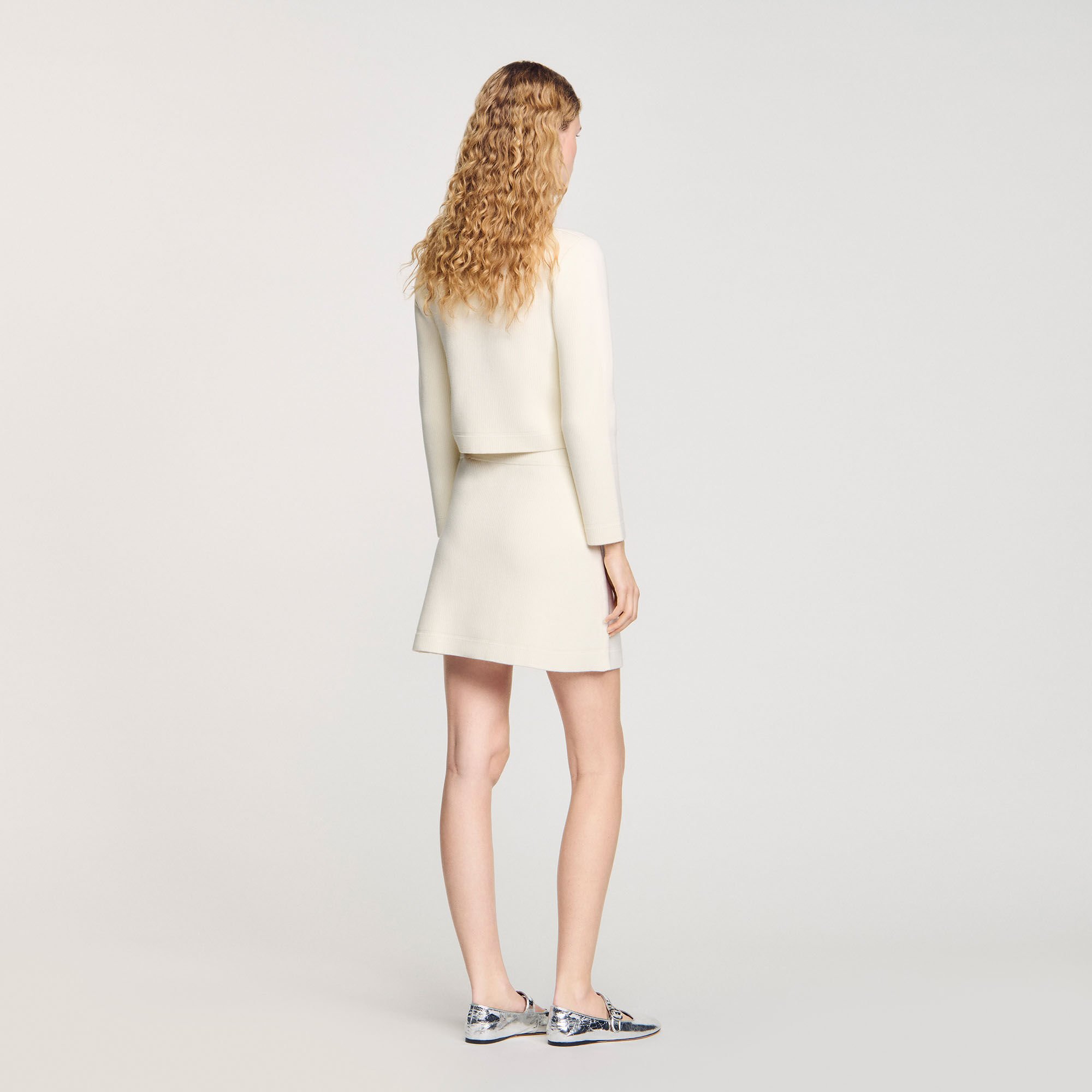Short rib-knit skirt