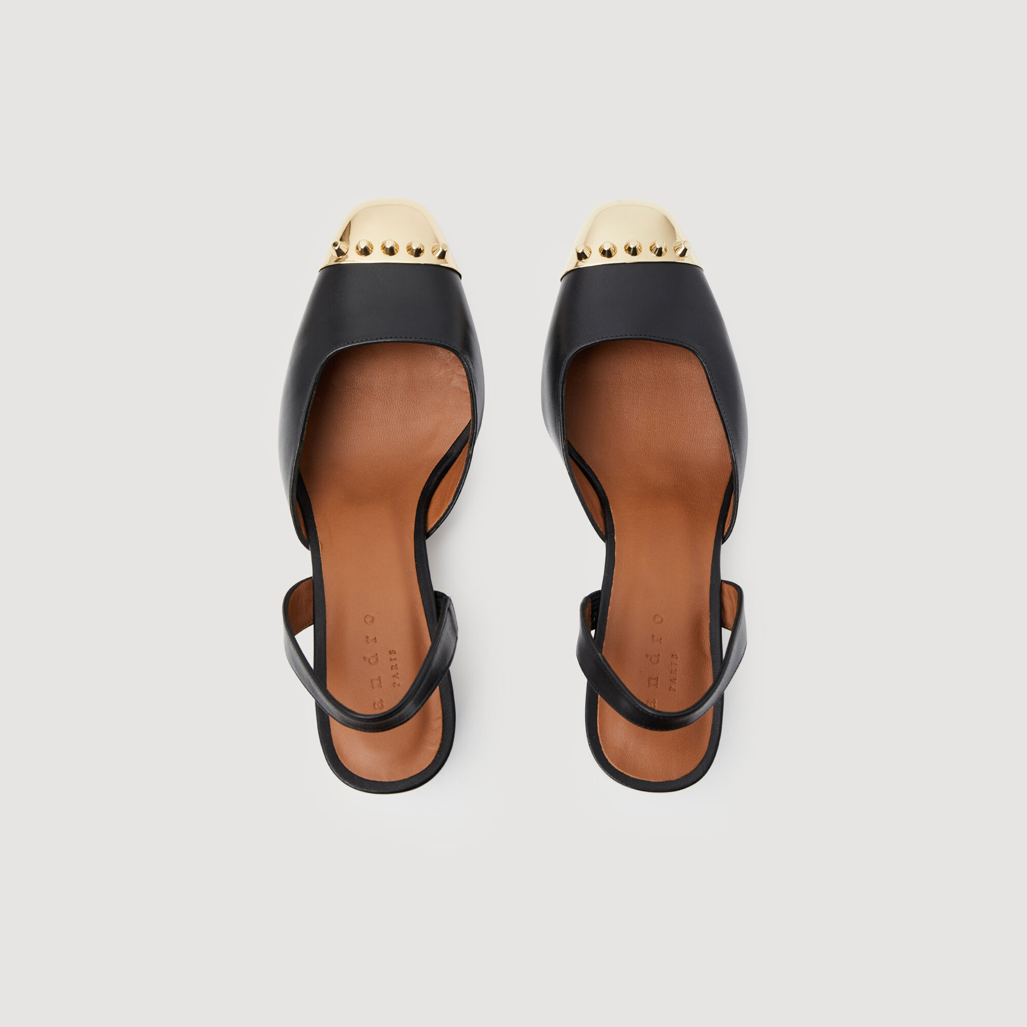 Decorative toe leather sandals