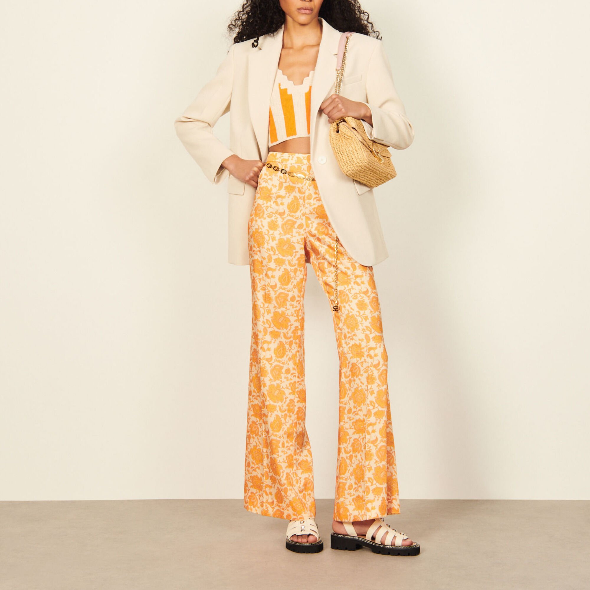 Loose-fitting printed trousers