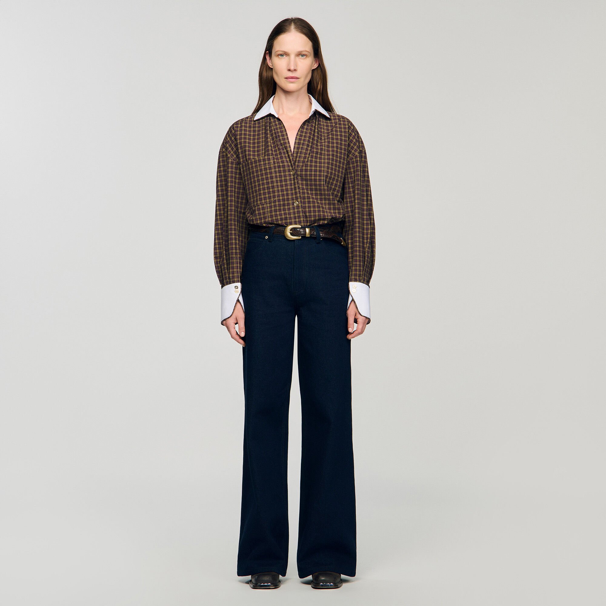 Wide-leg raw jeans