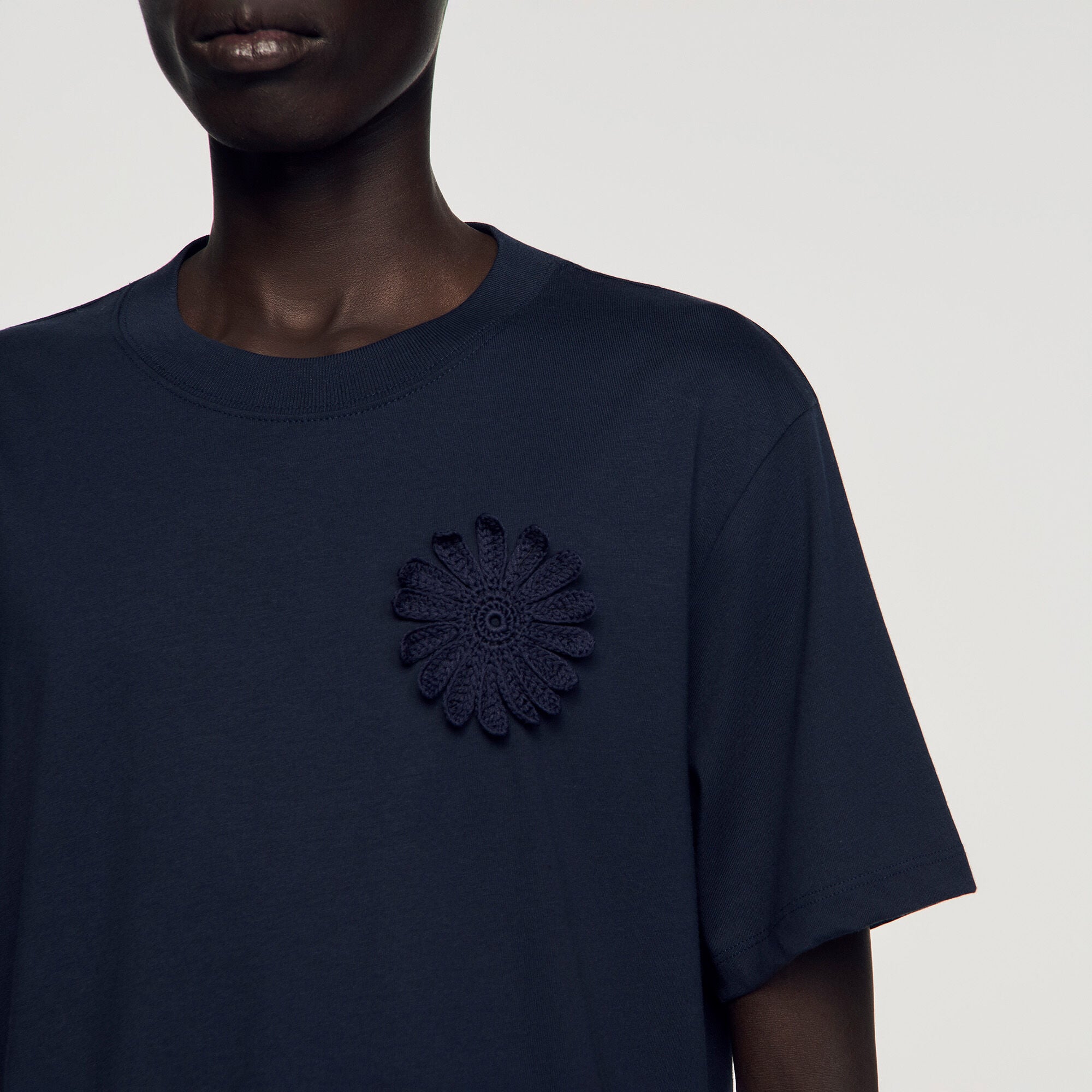 Cotton crochet flower T-shirt