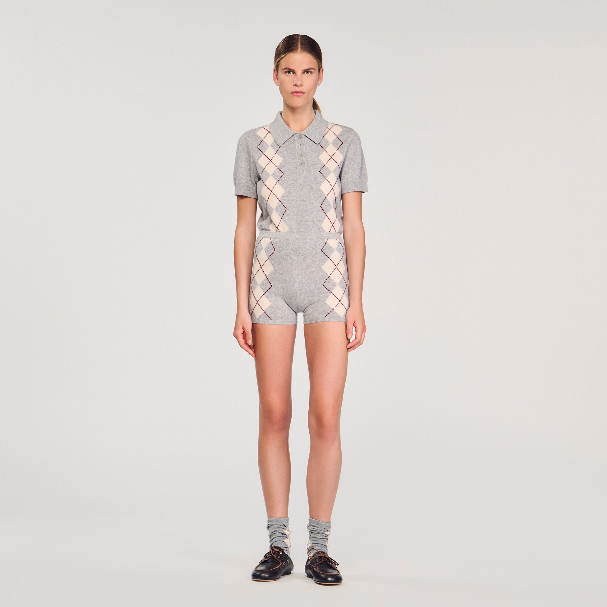 Diamond-pattern knit shorts