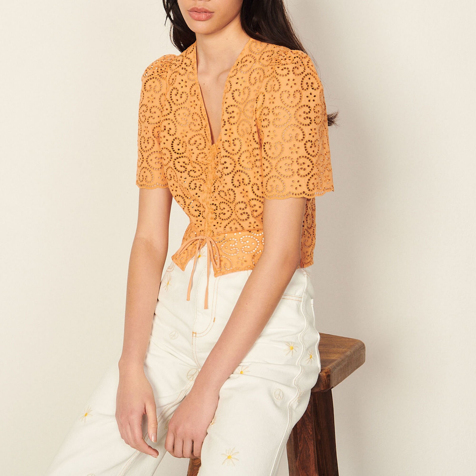 Guipure cropped top