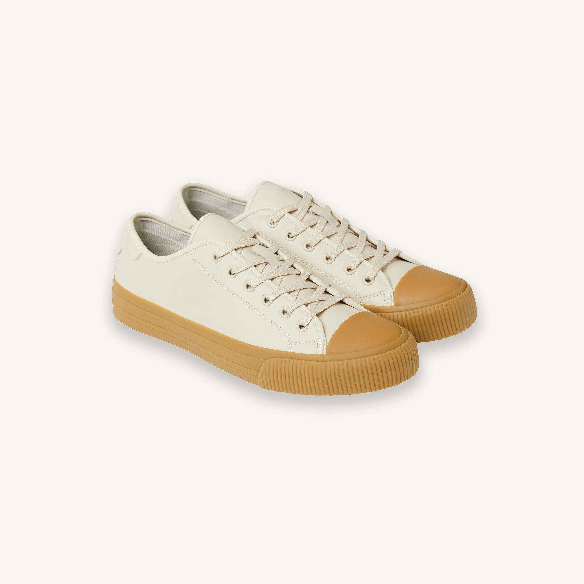Low top patent leather trainers white beige for Men Sandro Paris