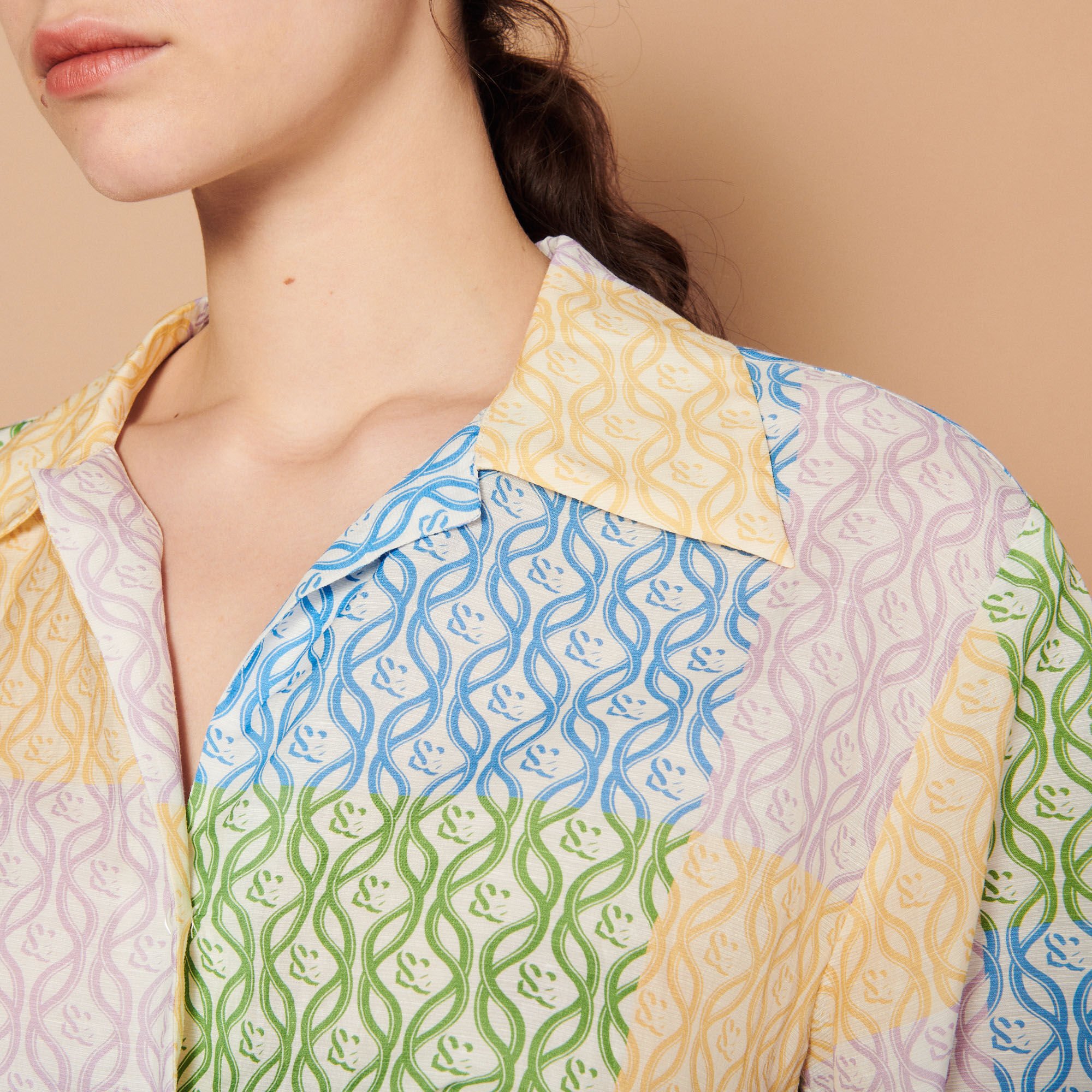 Printed patchwork cropped shirt
