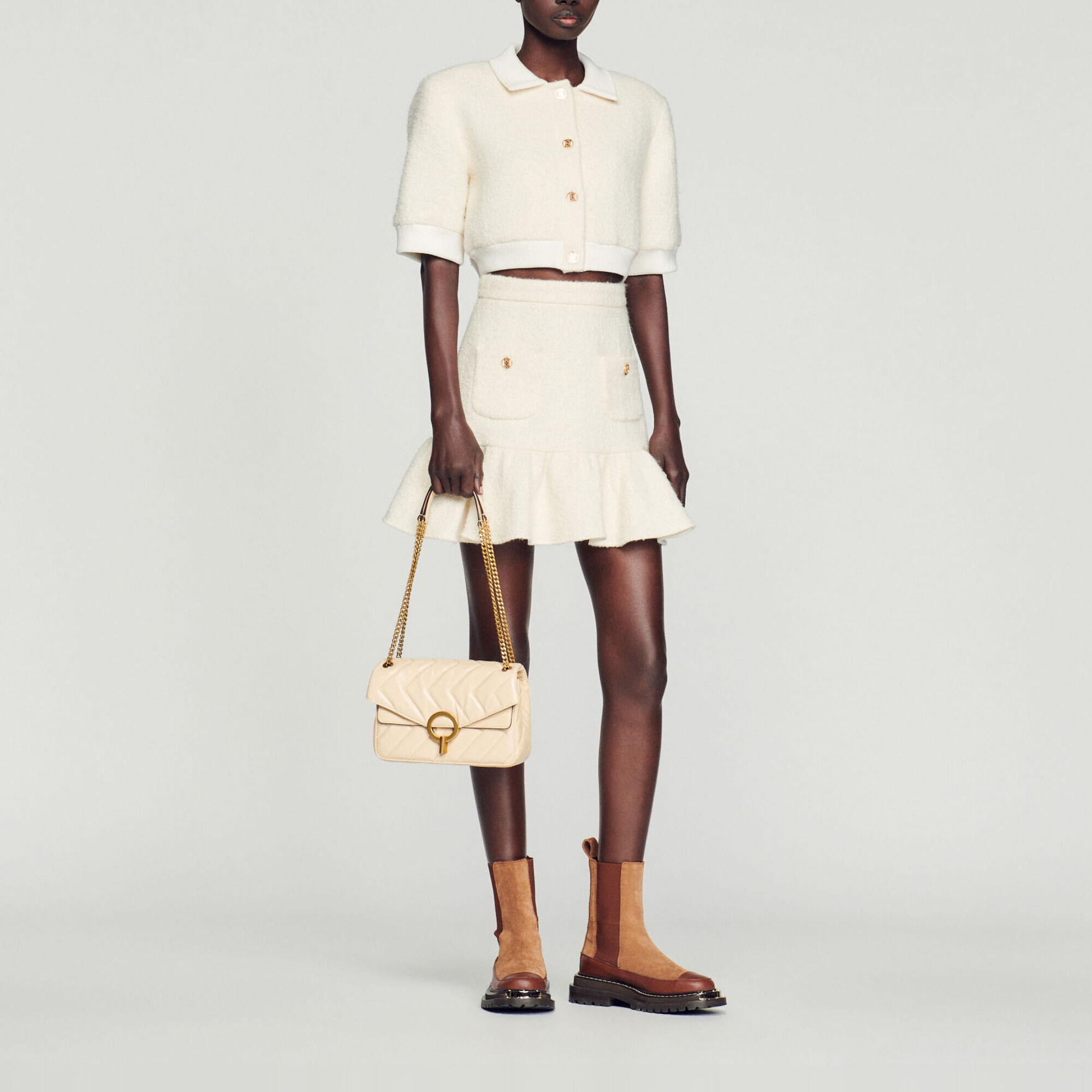 Short tweed skirt