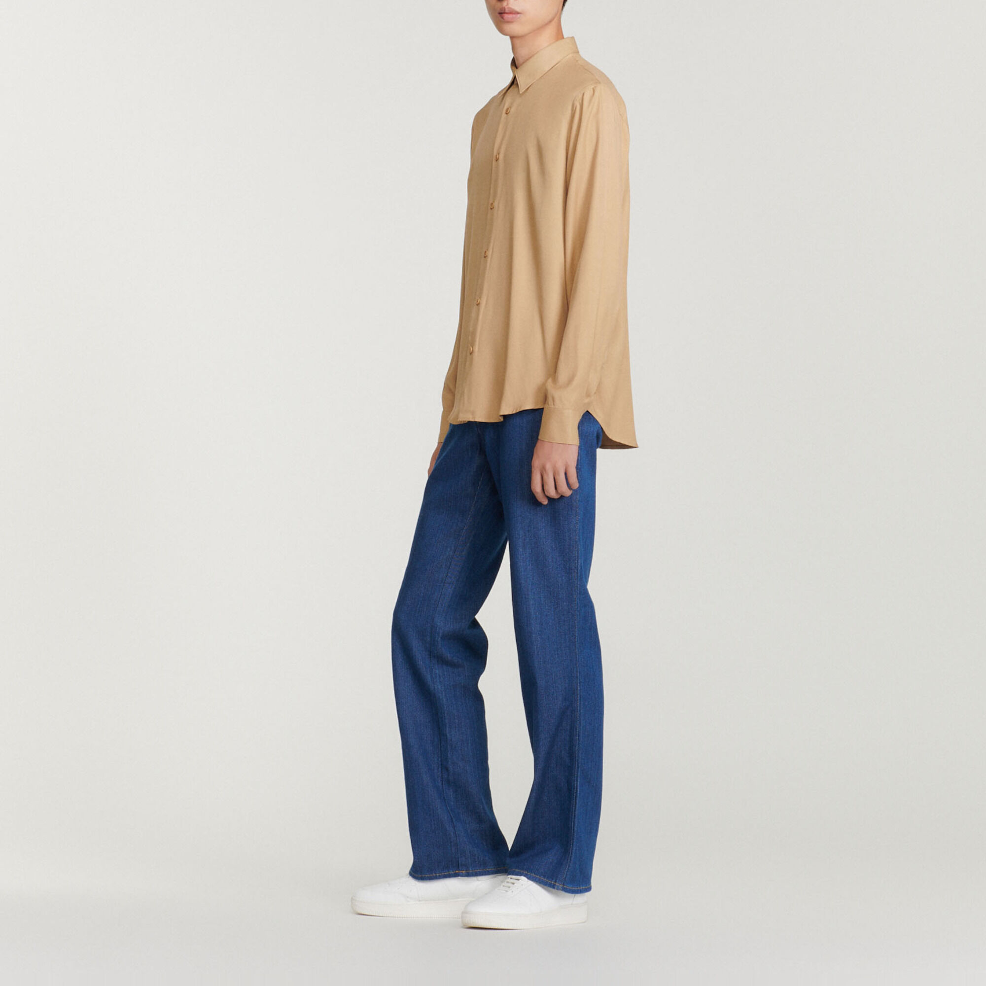 Flowing long-sleeved shirt