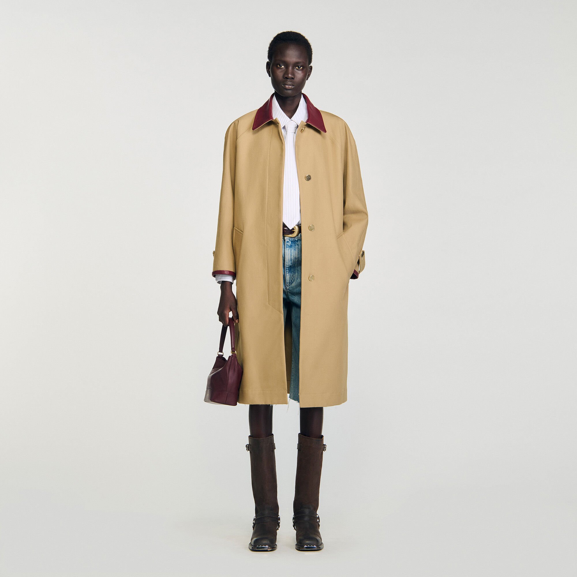 Trench coat with leather collar