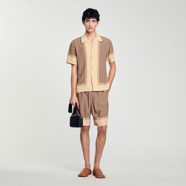 Short-sleeved patterned shirt