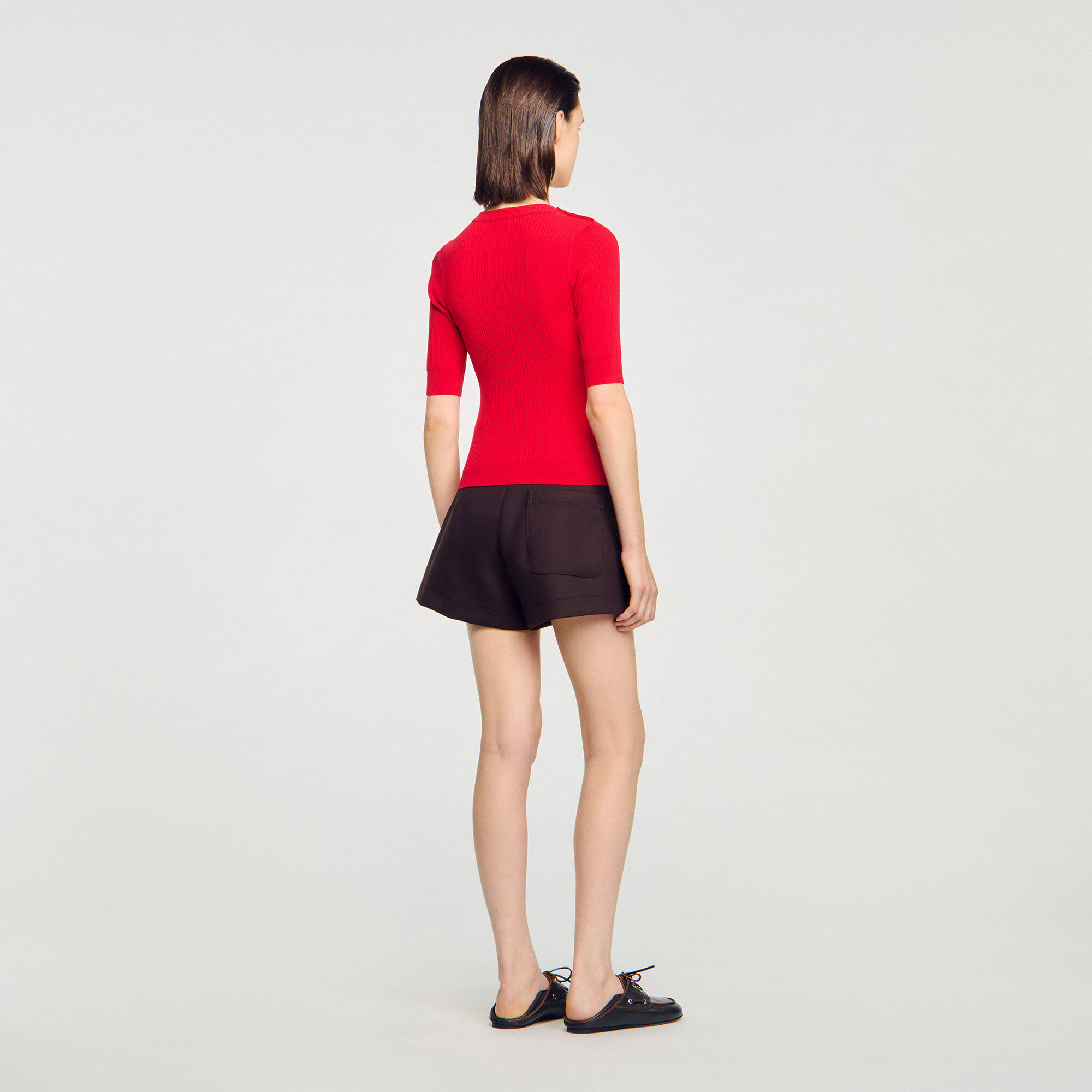 Short-sleeve ribbed jumper