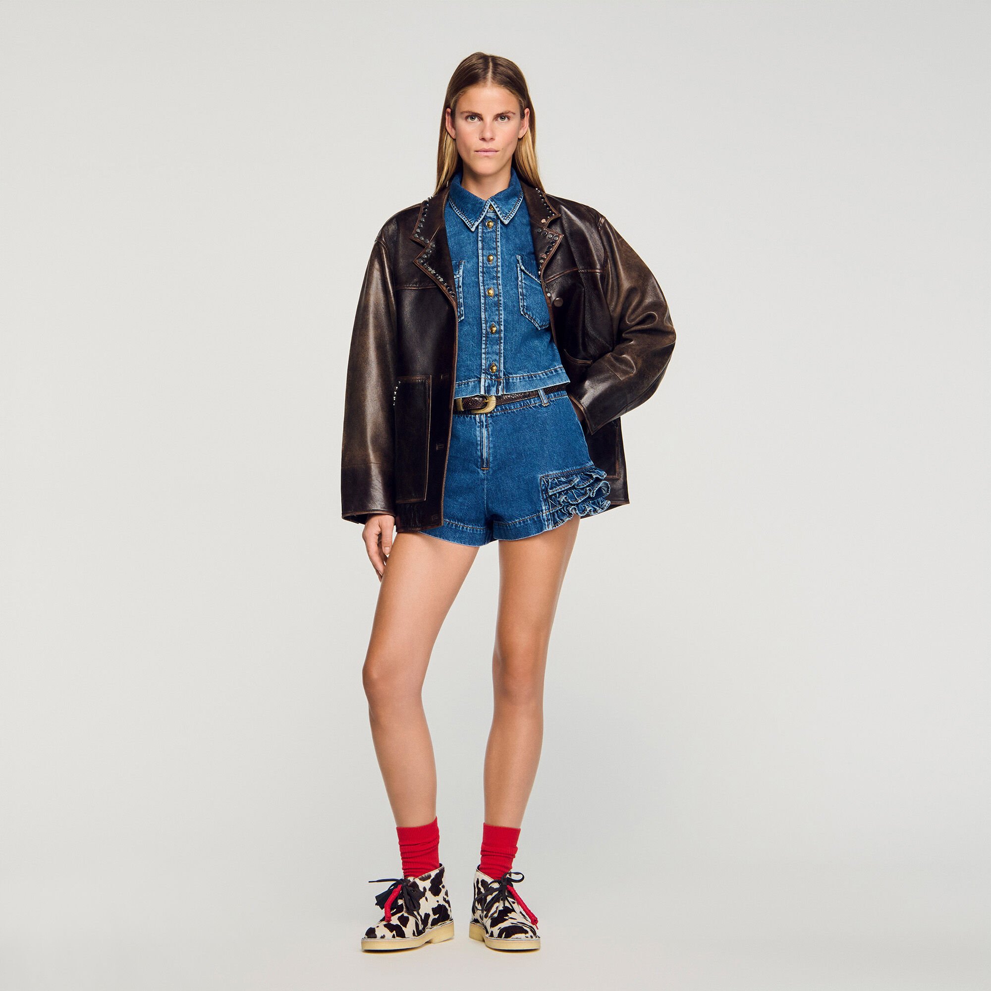 Ruffled denim shorts
