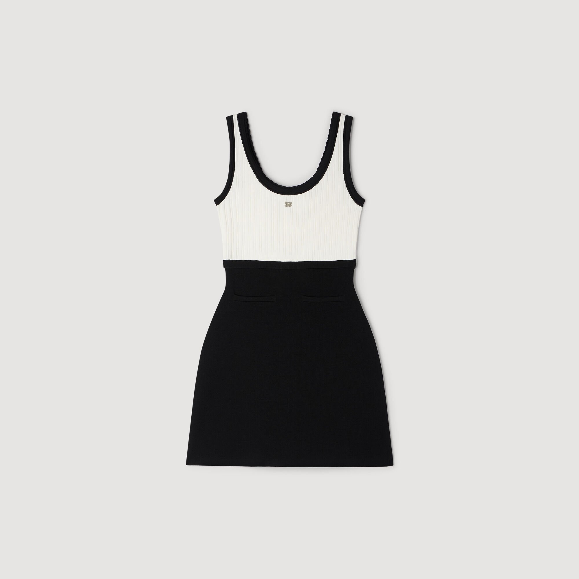 Two-tone knit short dress