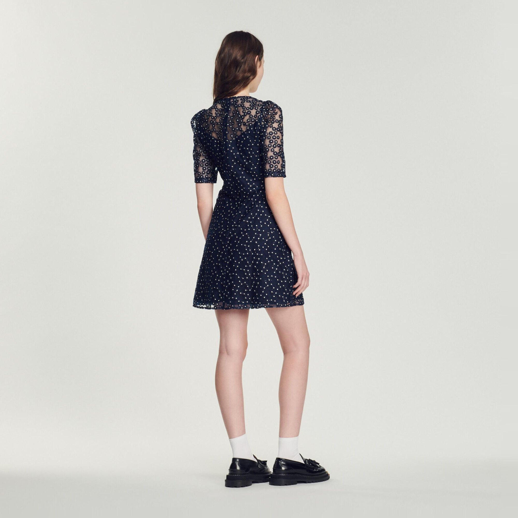 Short dress with Peter Pan collar