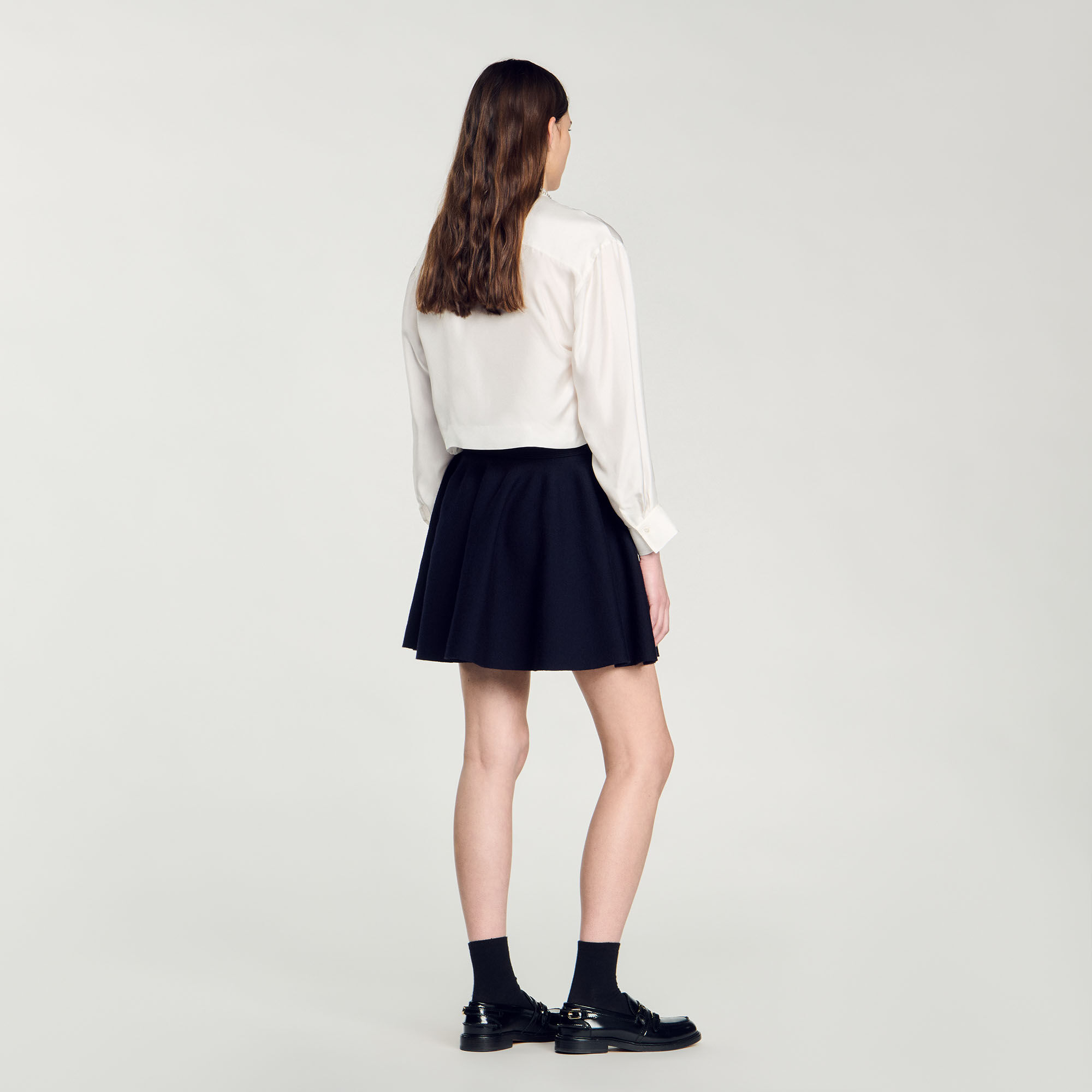 Short knit skirt