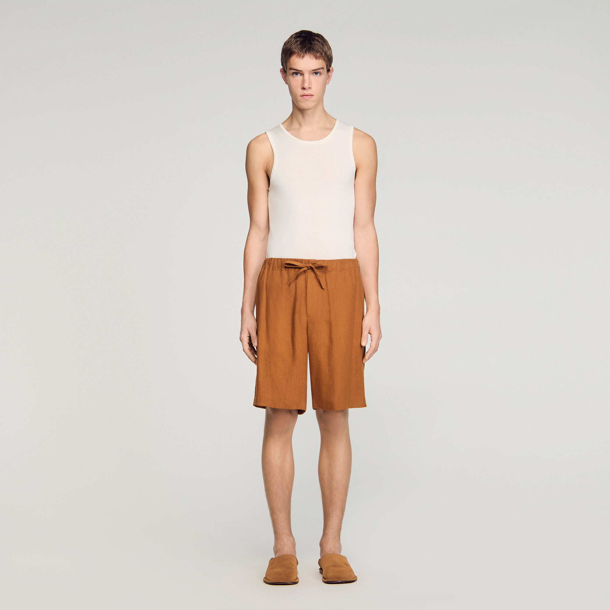 Elastic waist linen shorts
