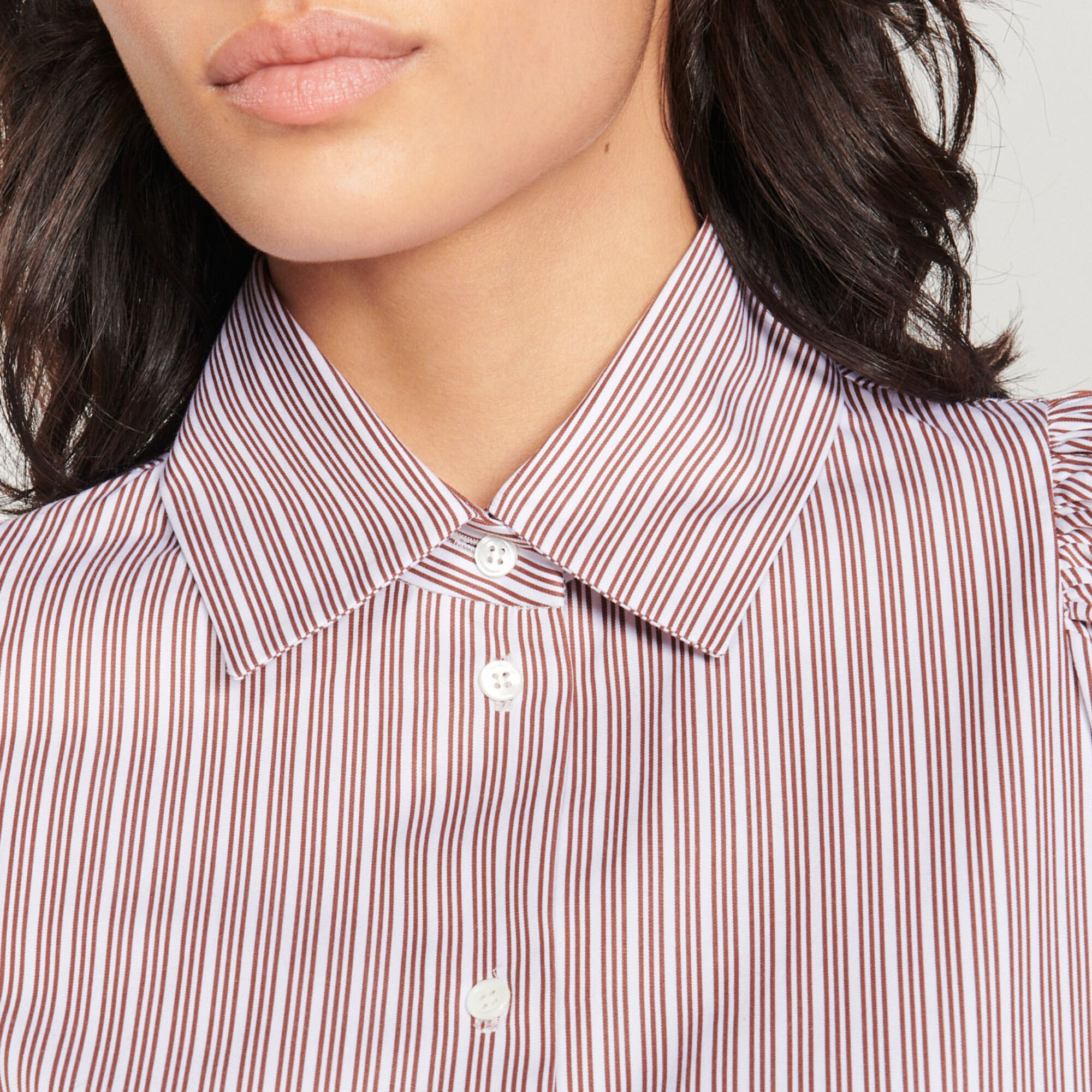 Striped shirt with full sleeves