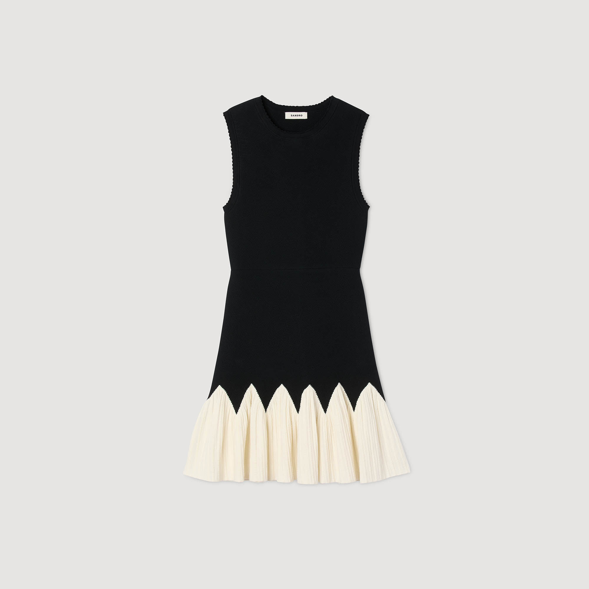 Two-tone short knit dress
