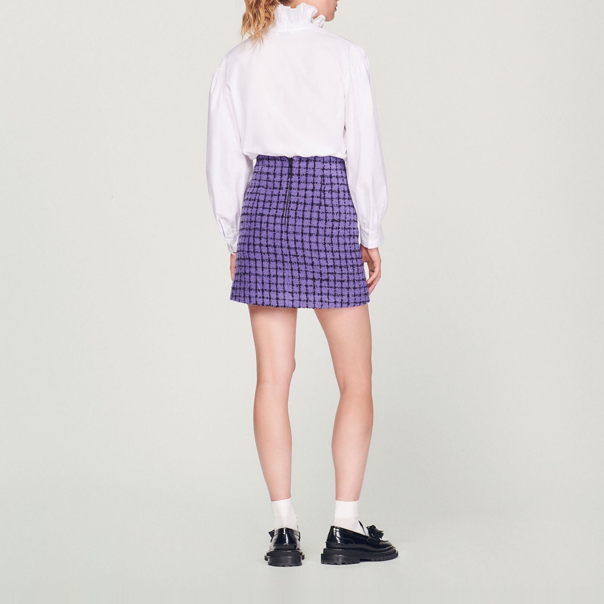 Short tweed skirt