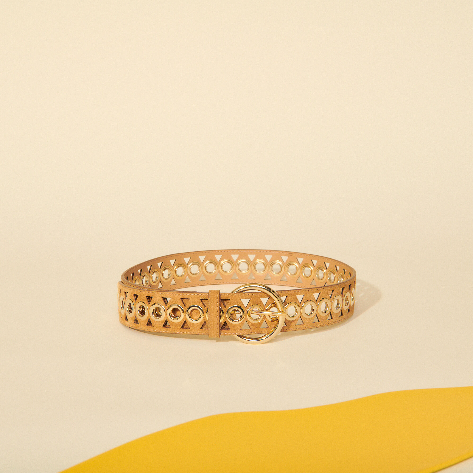 Leather belt with eyelets