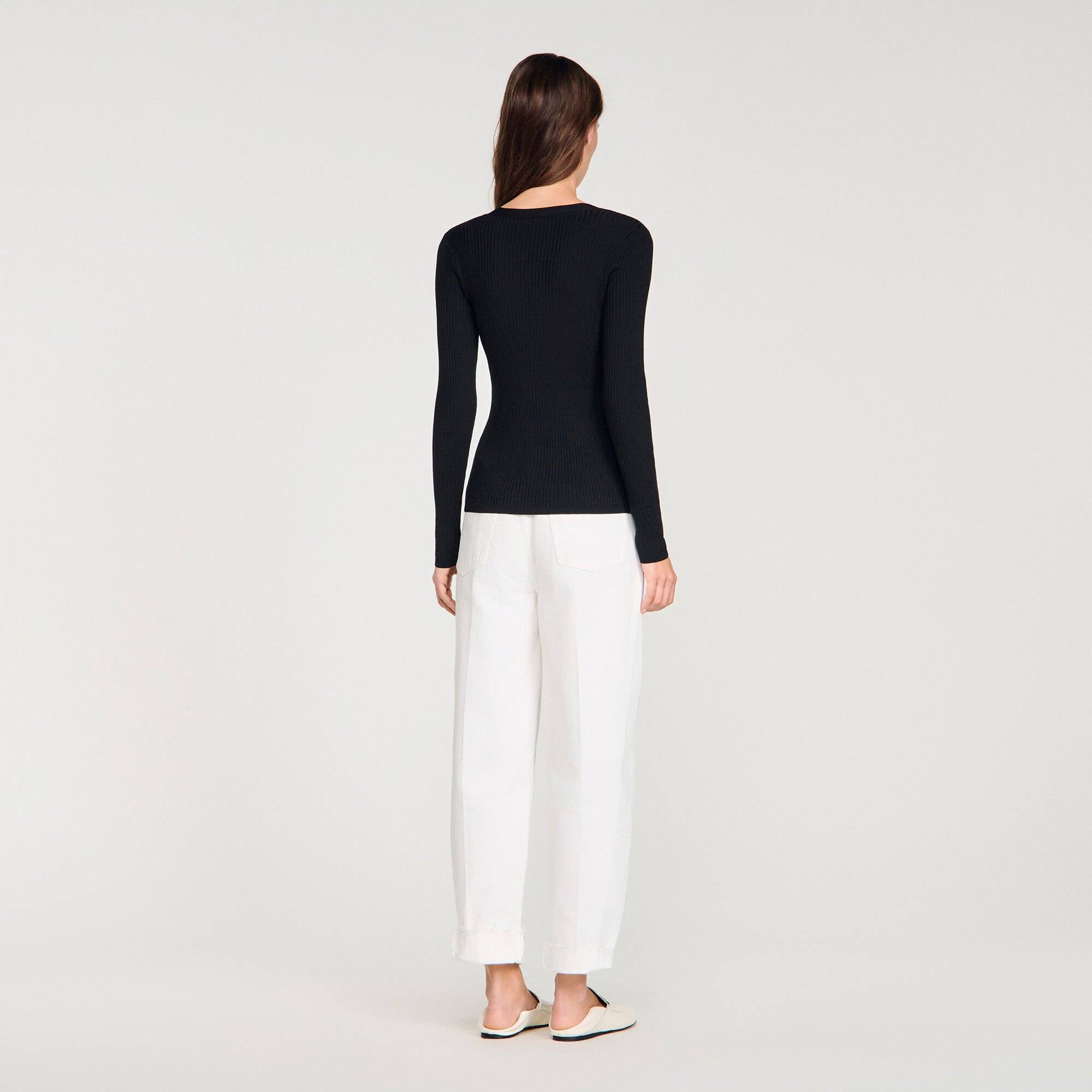 Ribbed cardigan with fancy buttons