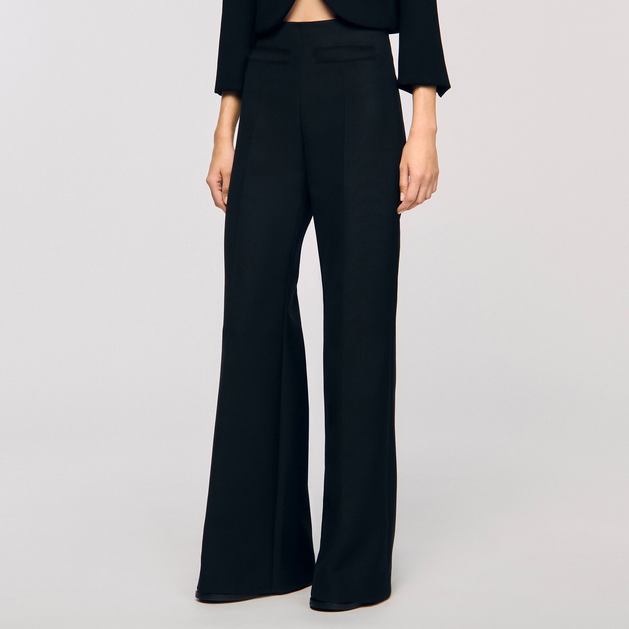 Pocketed trousers