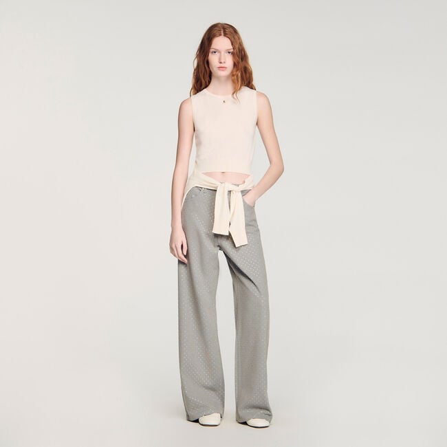 Sleeveless short knit jumper