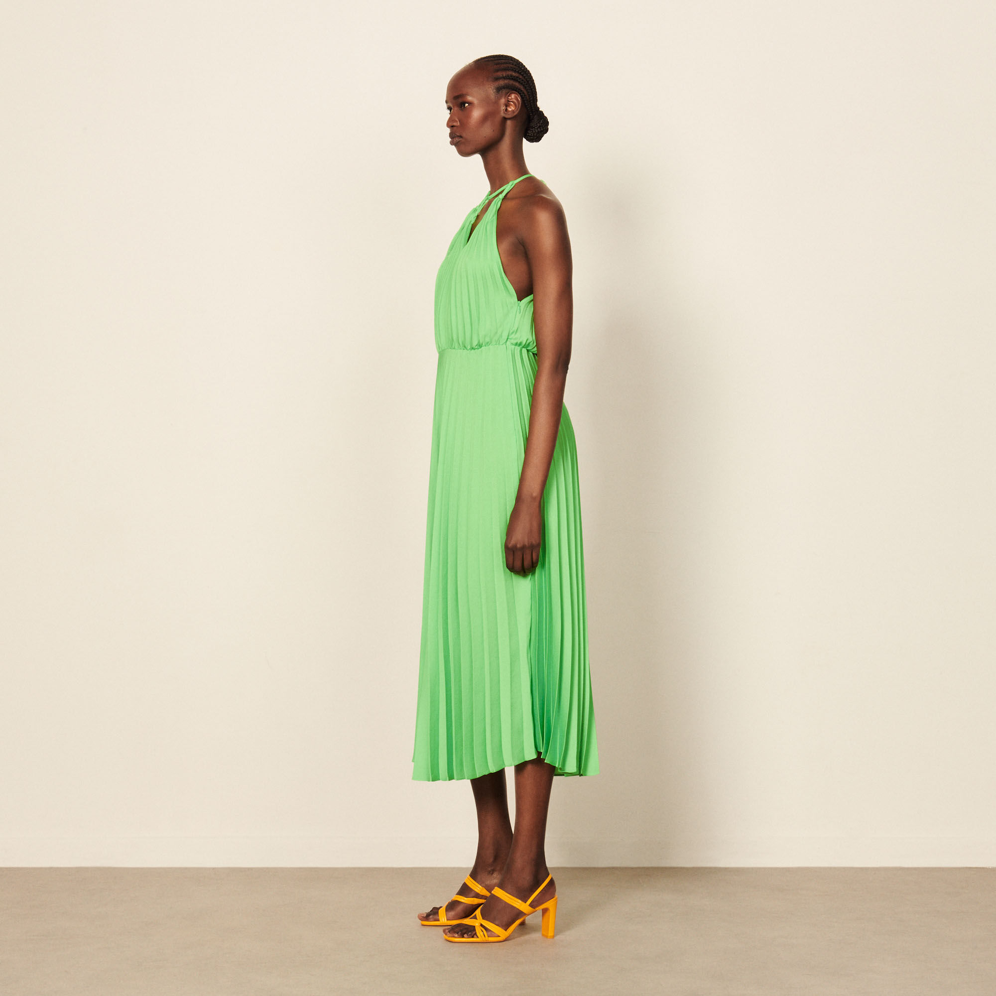 Long pleated dress