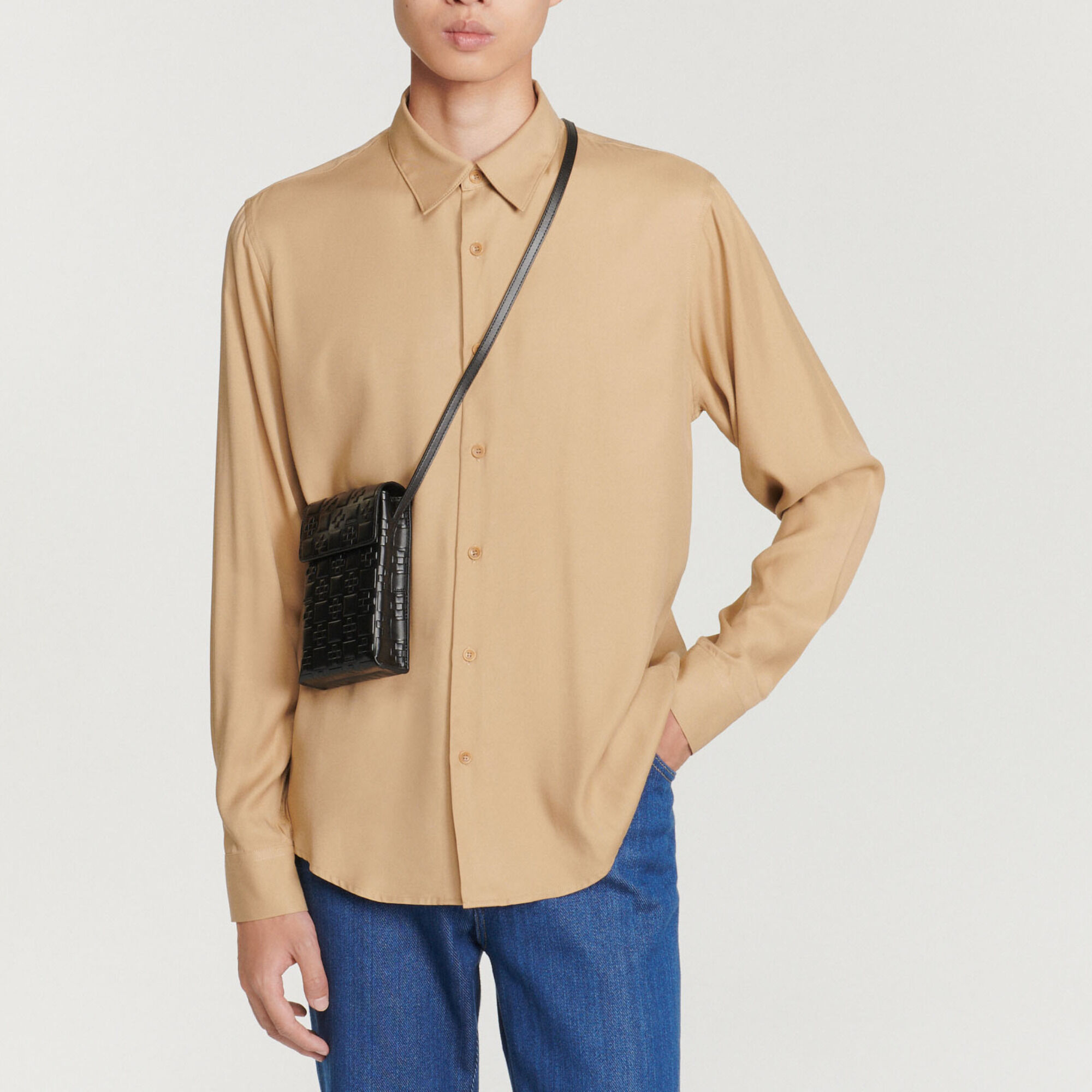 Flowing long-sleeved shirt