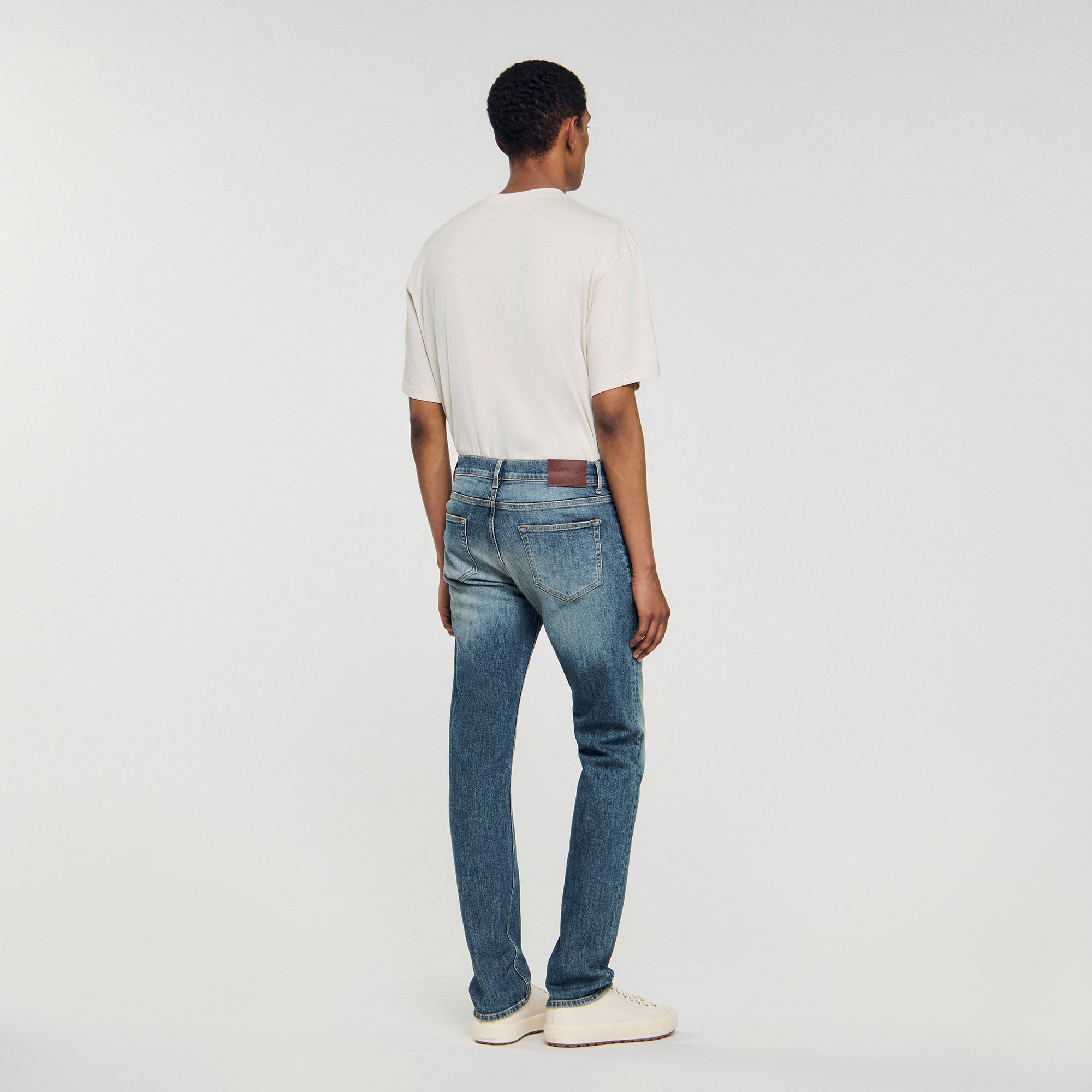 Slim-fit jeans