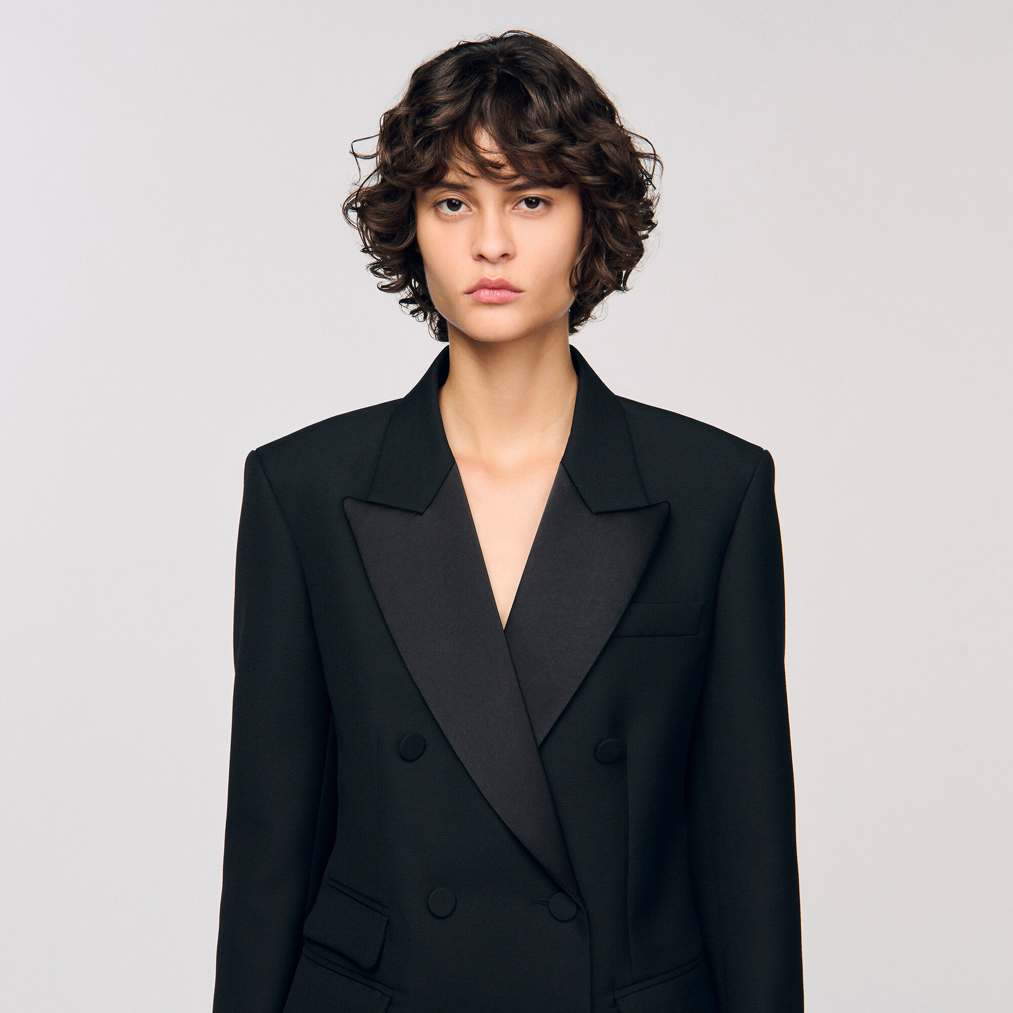 Tuxedo jacket with satin collar