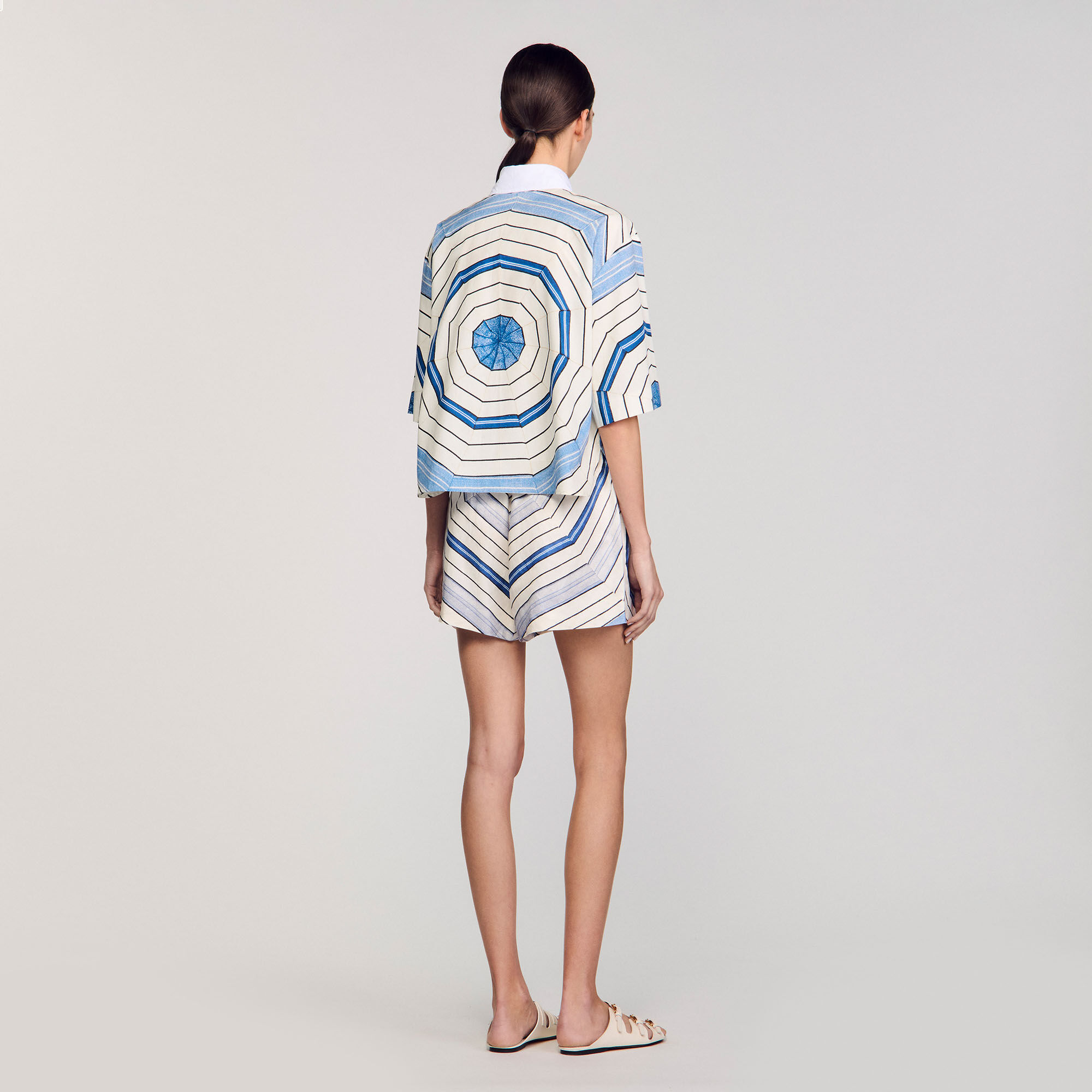 Spiral-motif shirt