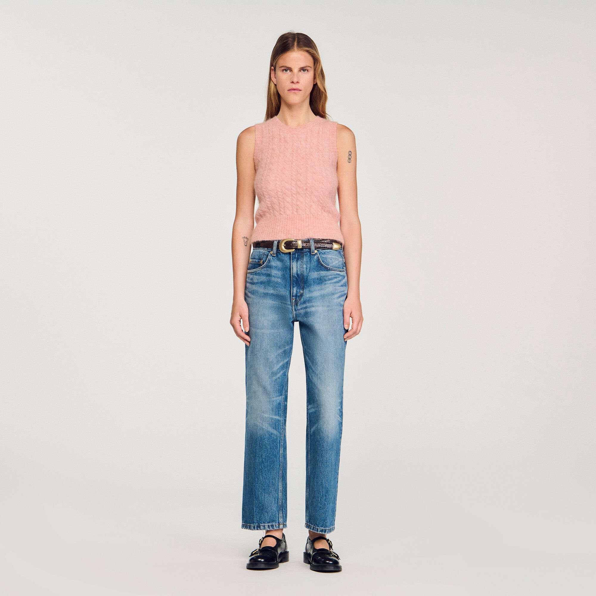 Twisted sleeveless jumper