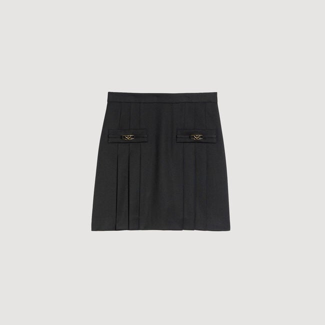 Short pleated skirt