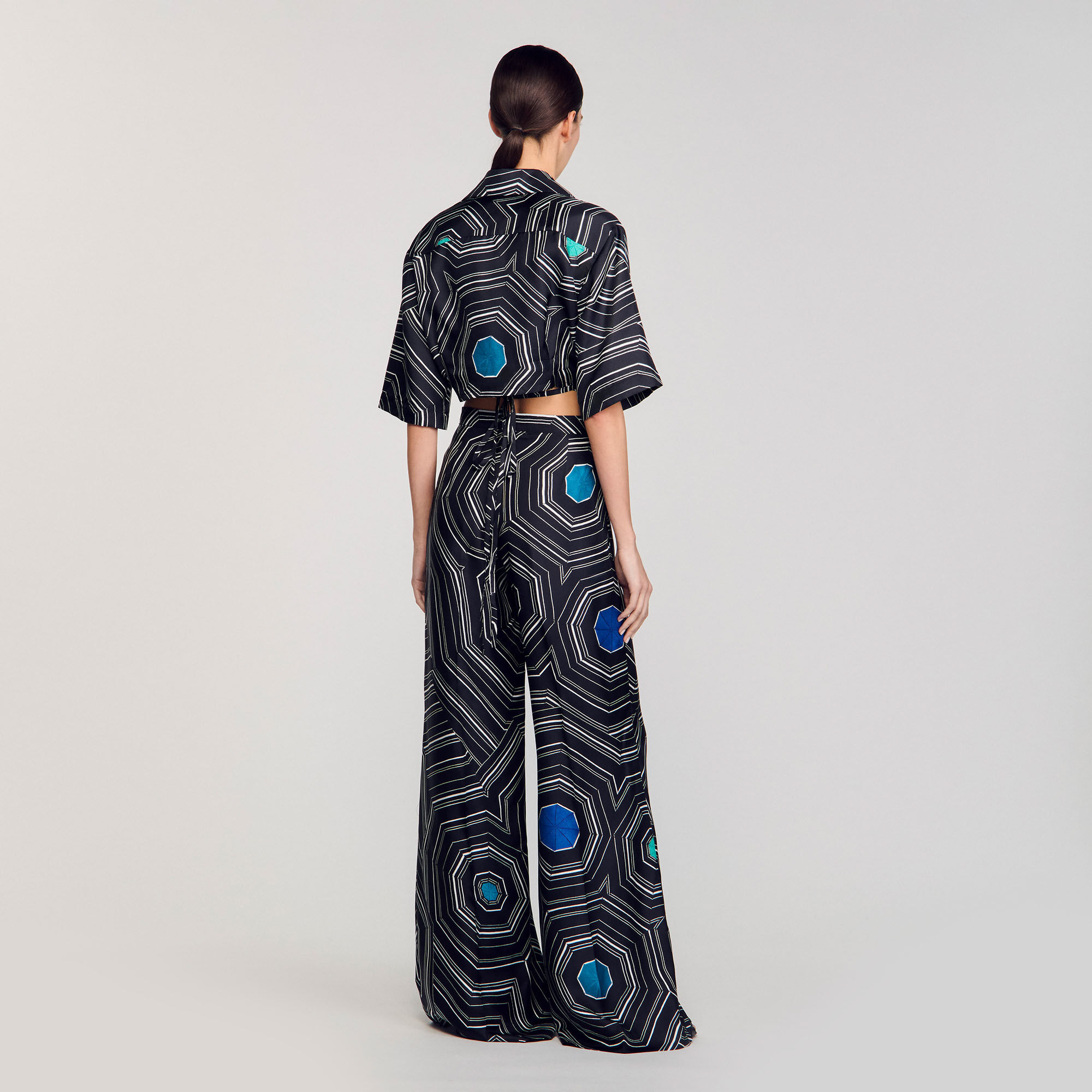 Spiral-motif silk shirt