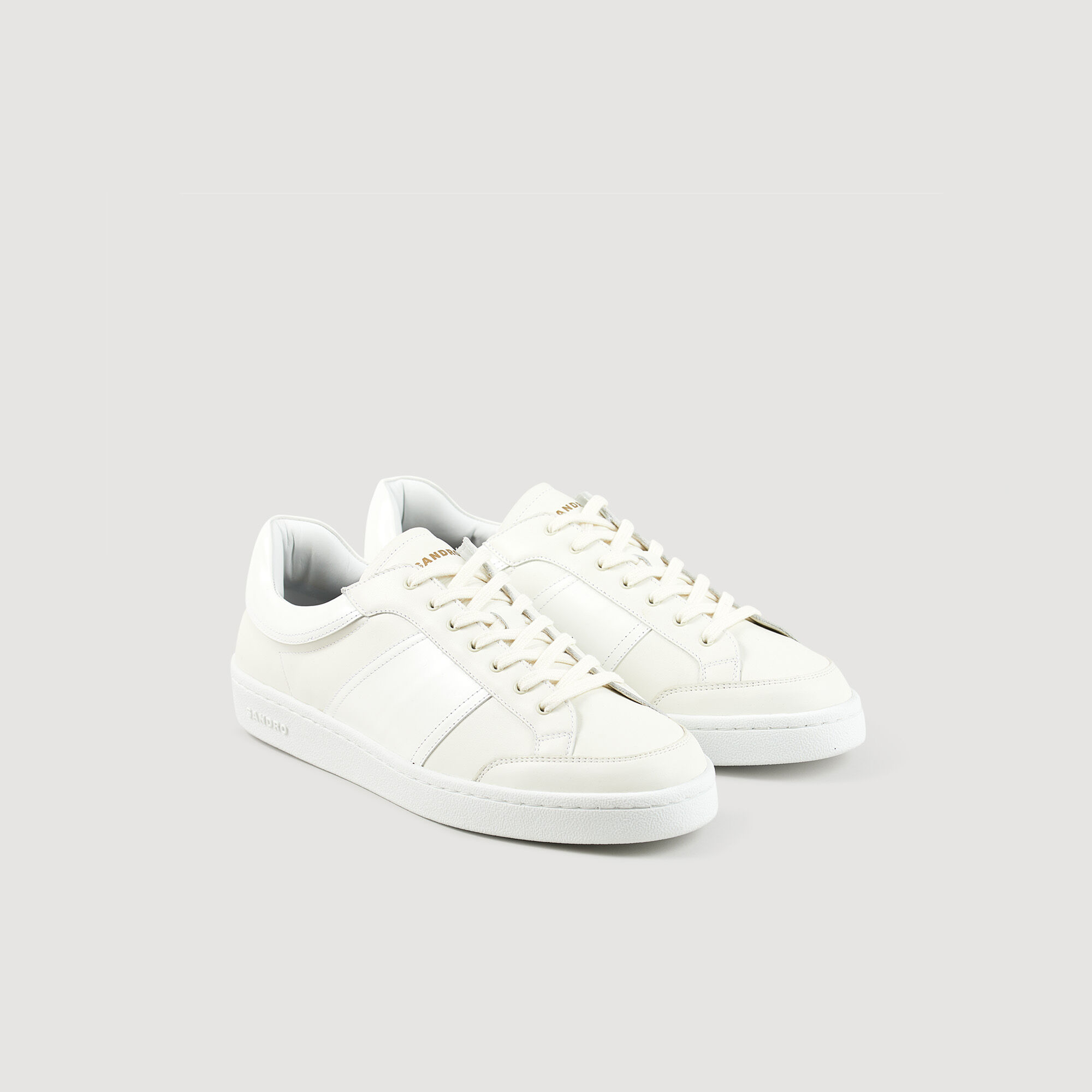 Low top trainers