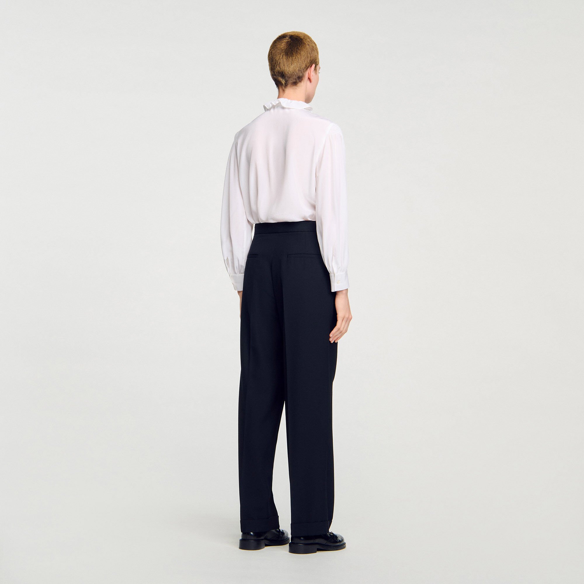Straight-leg trousers