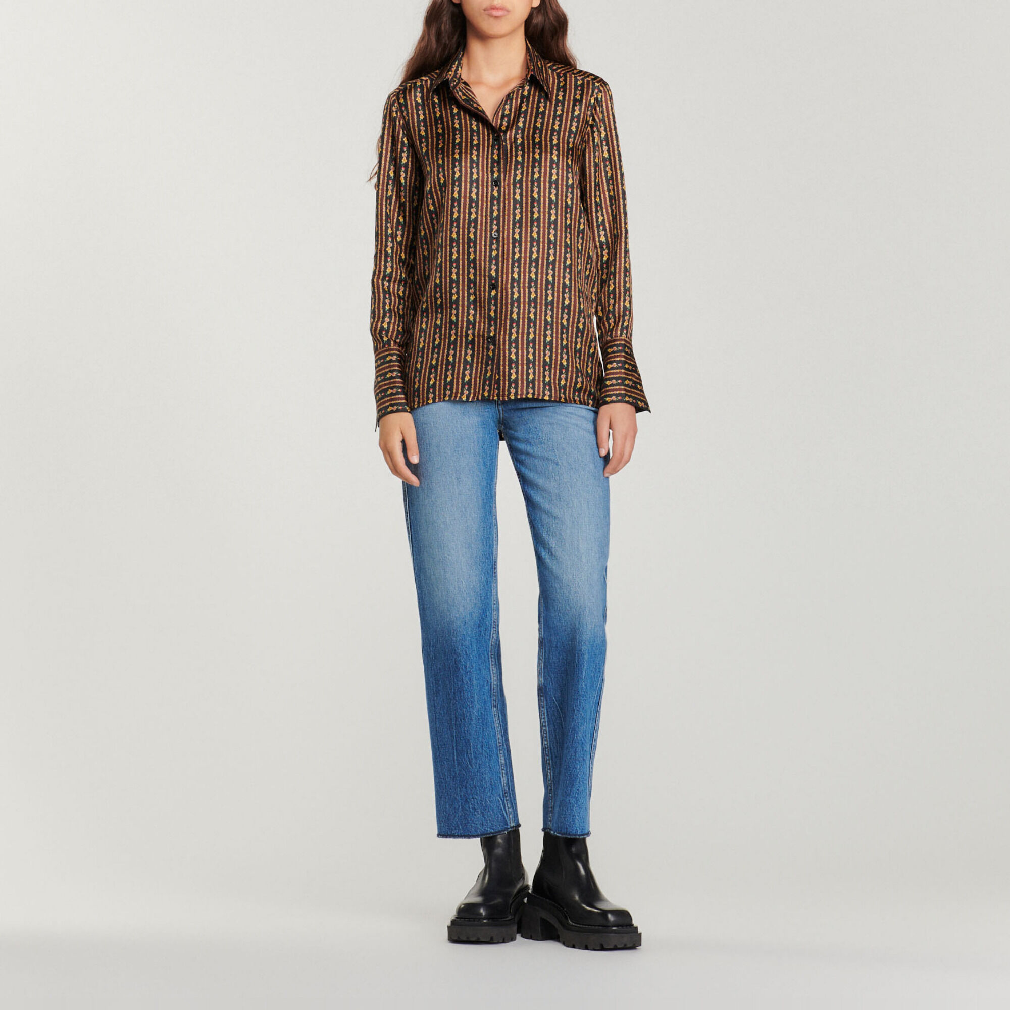 Flowing shirt with floral striped print