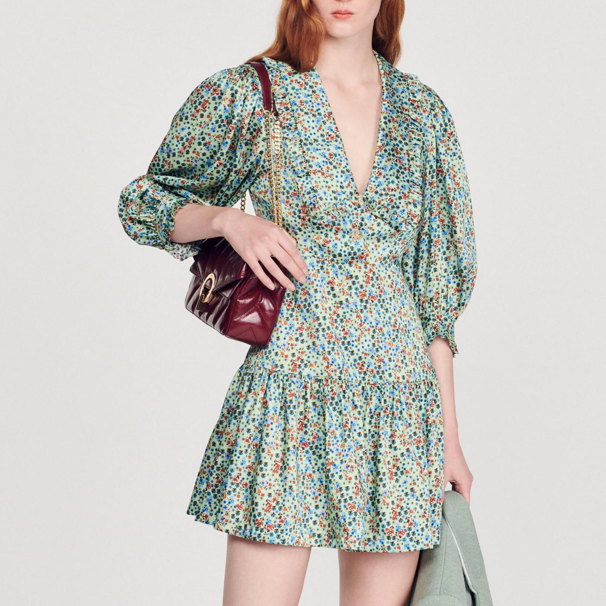 Short flowing dress with floral print