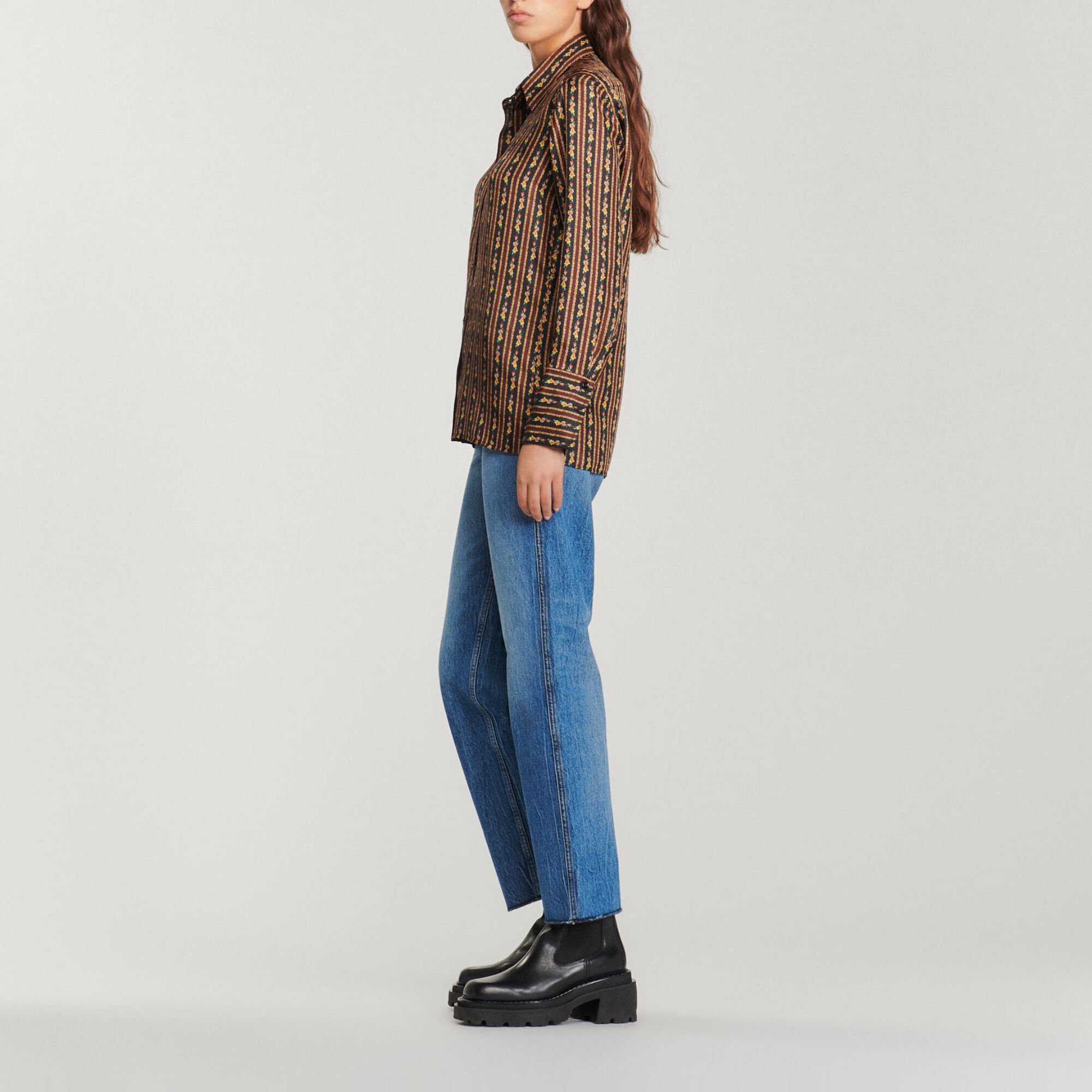 Flowing shirt with floral striped print