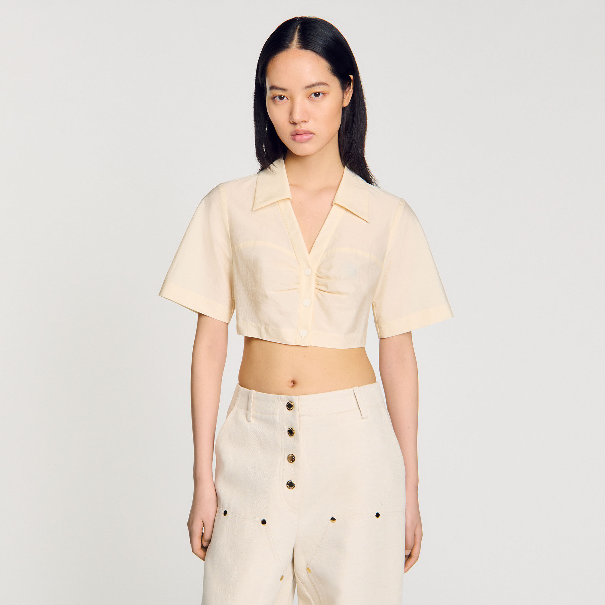 Cropped gathered shirt