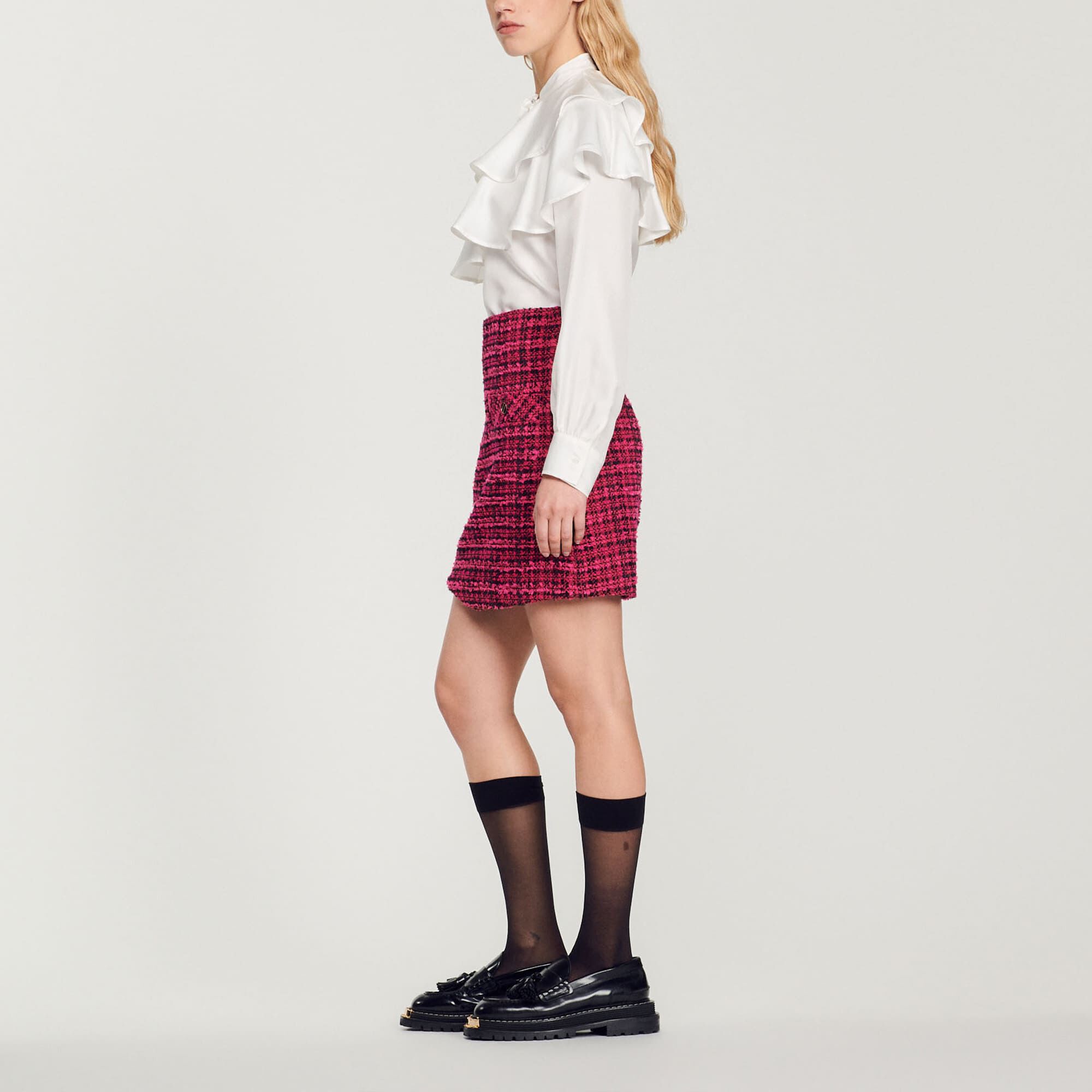 Short tweed skirt