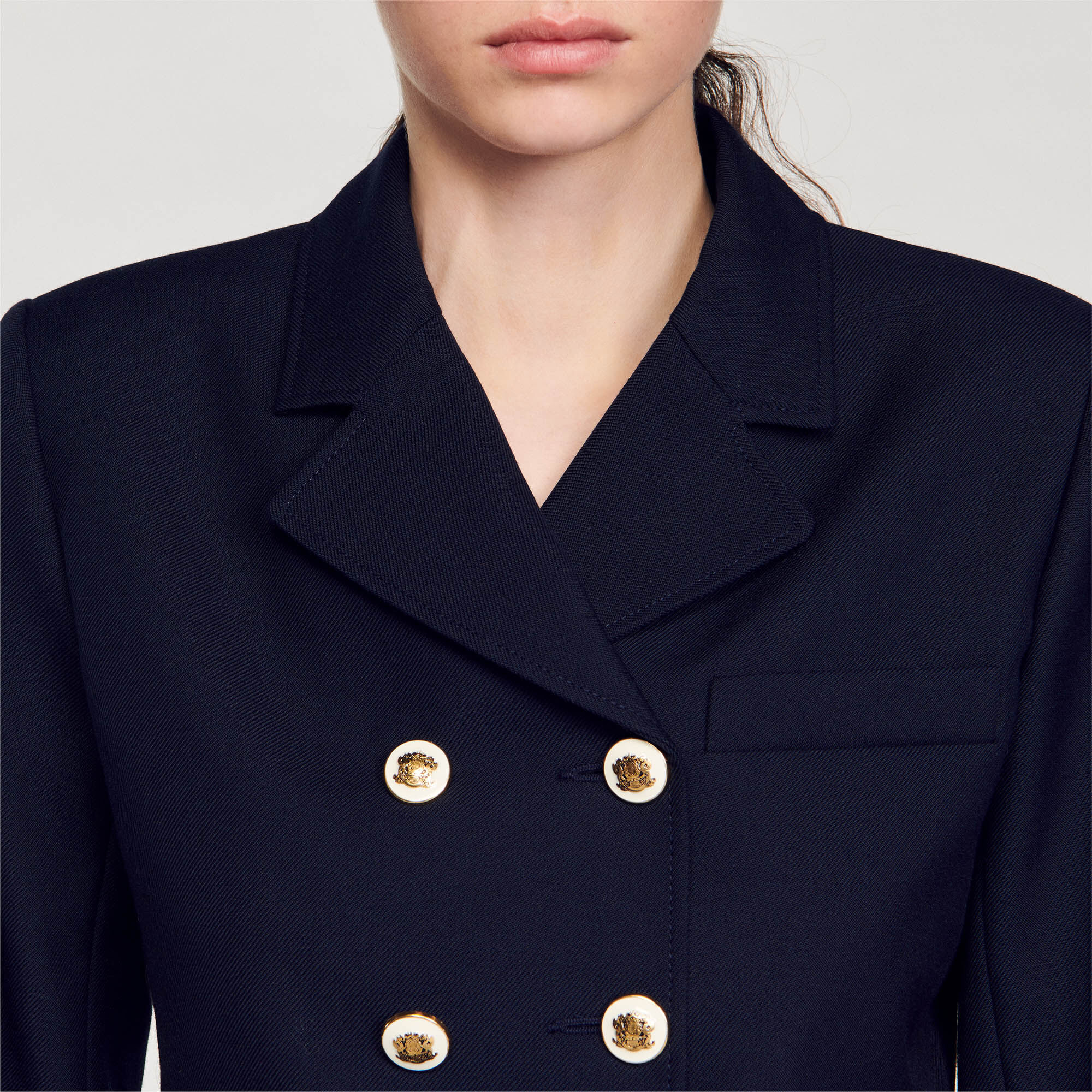 Short double shop breasted coat