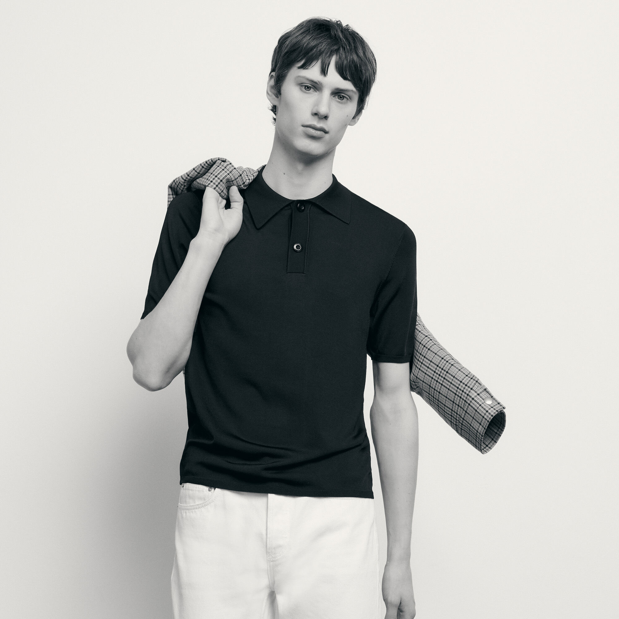 Sandro Fine Knit Polo Shirt With Short Sleeves In Black